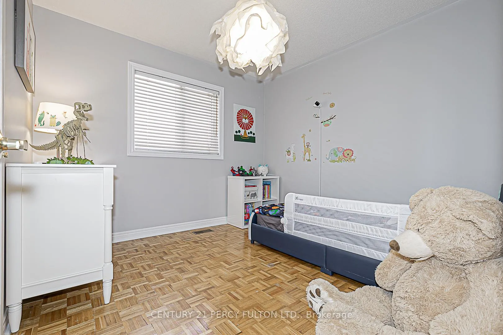 Photo 21 of 151 Rosanna Crescent, Vaughan, Maple — HOMEH