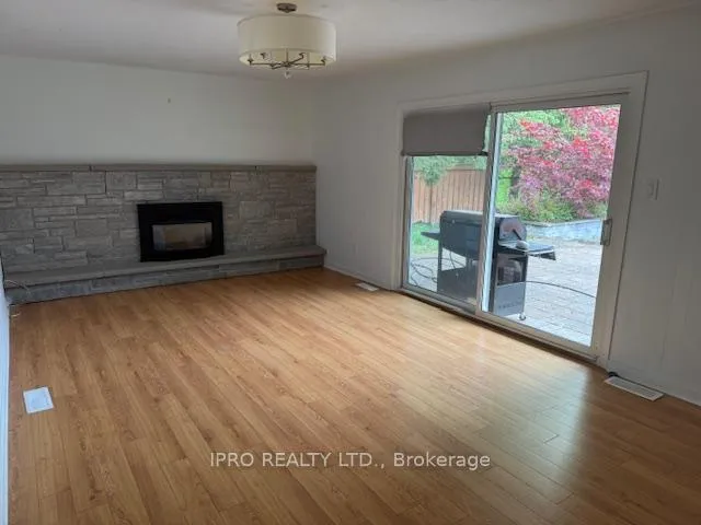 Photo 5 of 255 Patricia Drive, King, King City — HOMEH