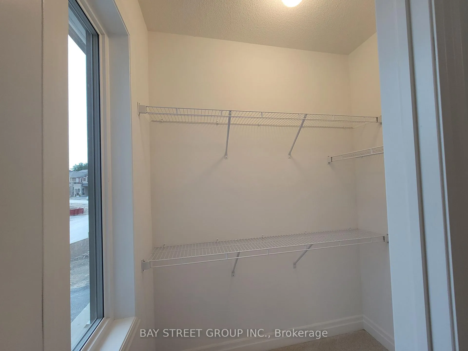 Photo 15 of Unit Upper, 1903 Narcissus Gardens, Pickering, Rural Pickering — HOMEH