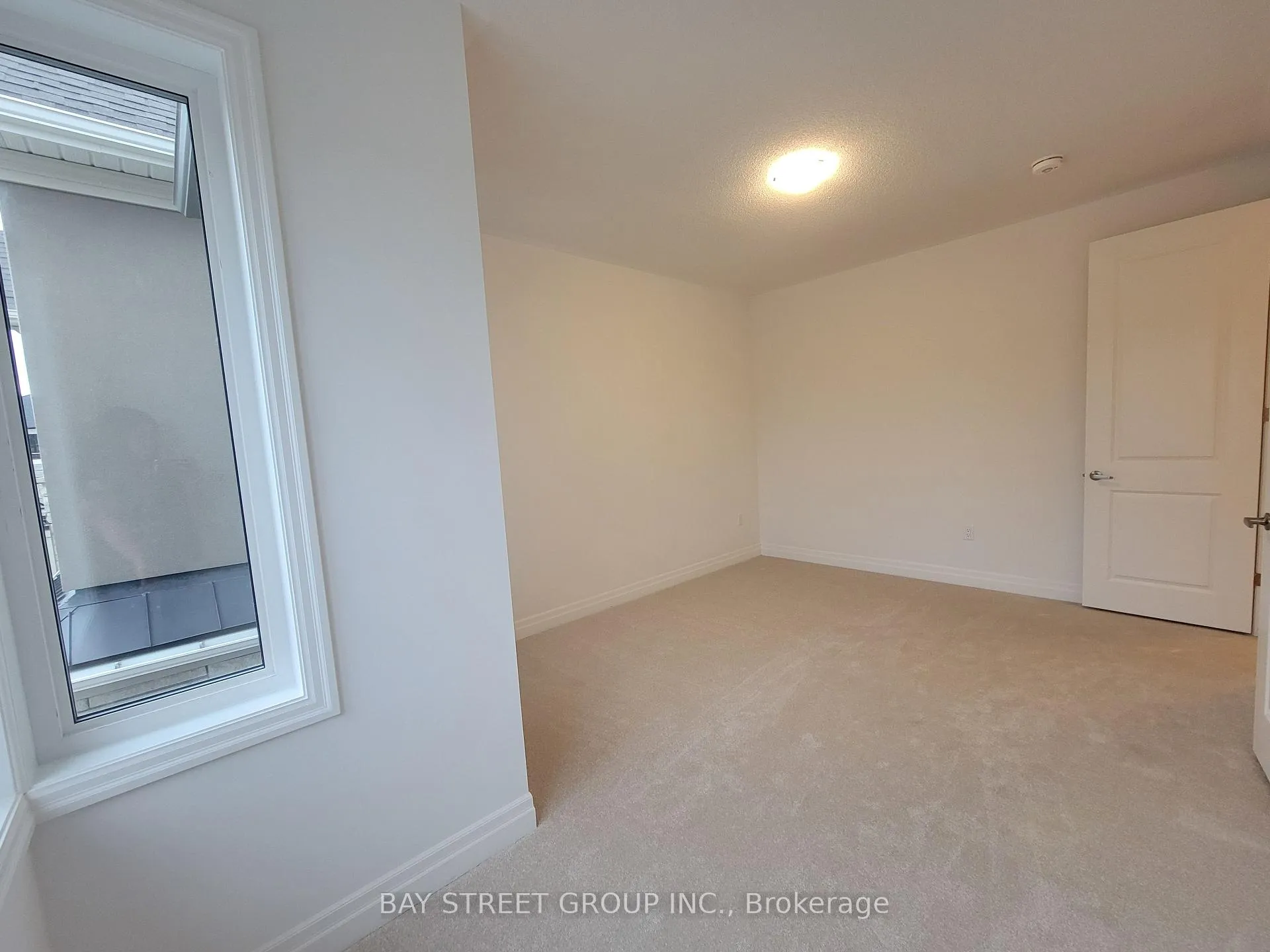 Photo 20 of Unit Upper, 1903 Narcissus Gardens, Pickering, Rural Pickering — HOMEH