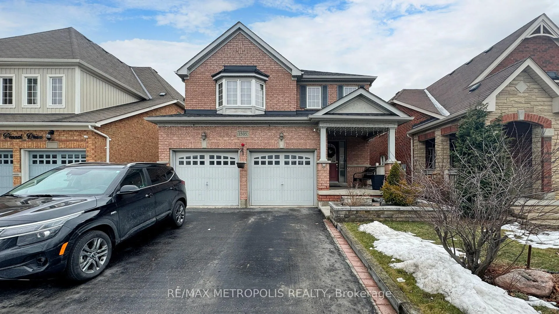 Photo 4 of Unit Upper, 1505 Pennel Drive, Oshawa, Taunton — HOMEH