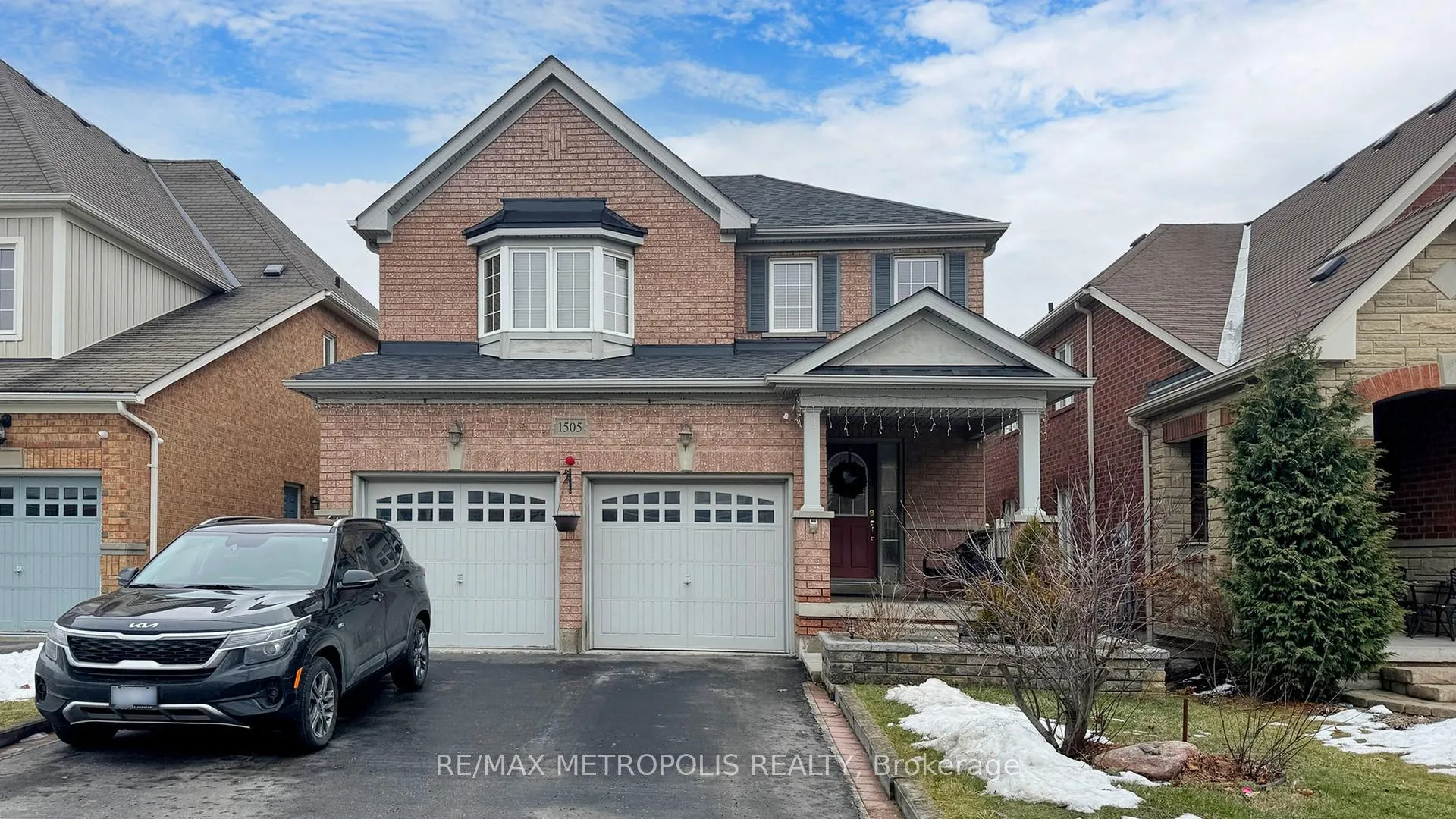 Photo 5 of Unit Upper, 1505 Pennel Drive, Oshawa, Taunton — HOMEH