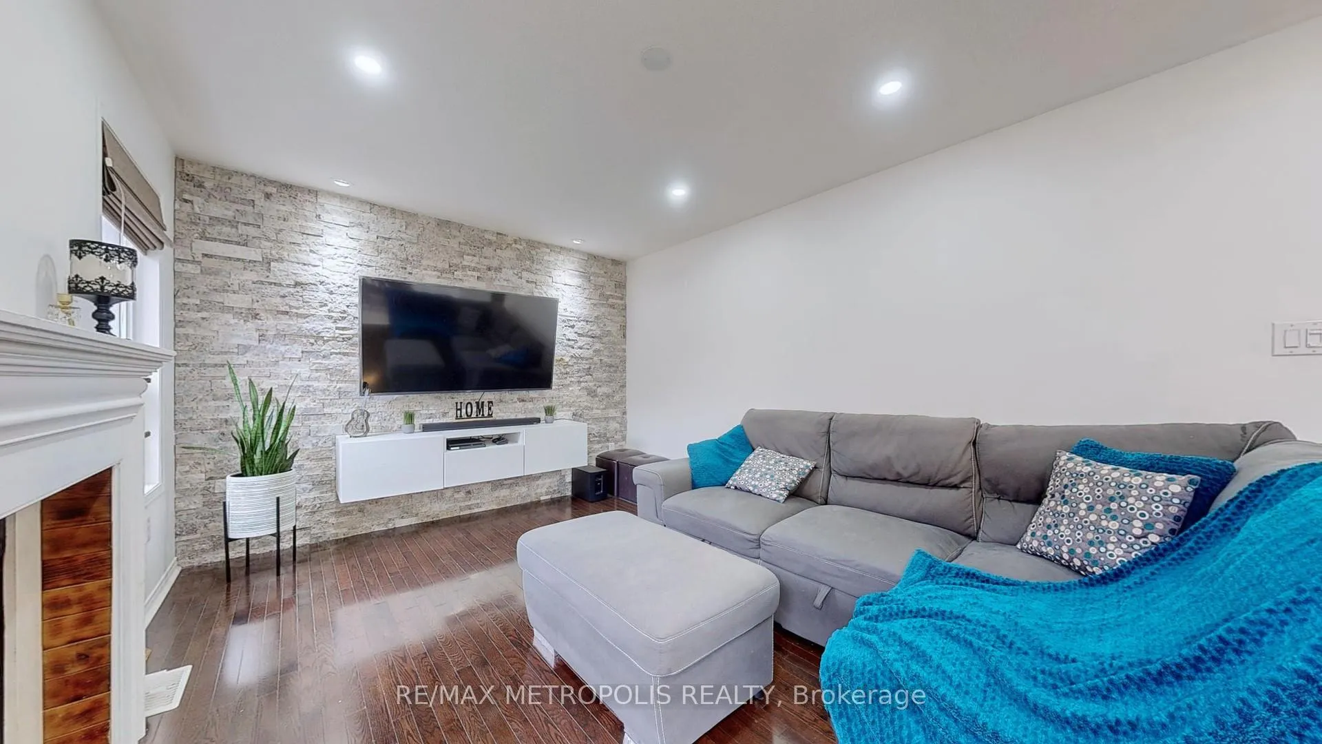 Photo 13 of Unit Upper, 1505 Pennel Drive, Oshawa, Taunton — HOMEH