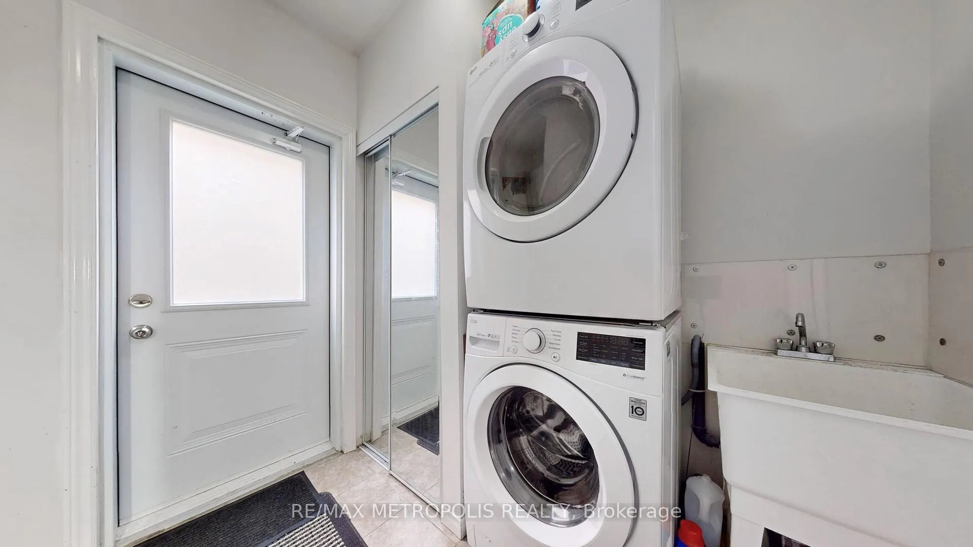 Photo 27 of Unit Upper, 1505 Pennel Drive, Oshawa, Taunton — HOMEH