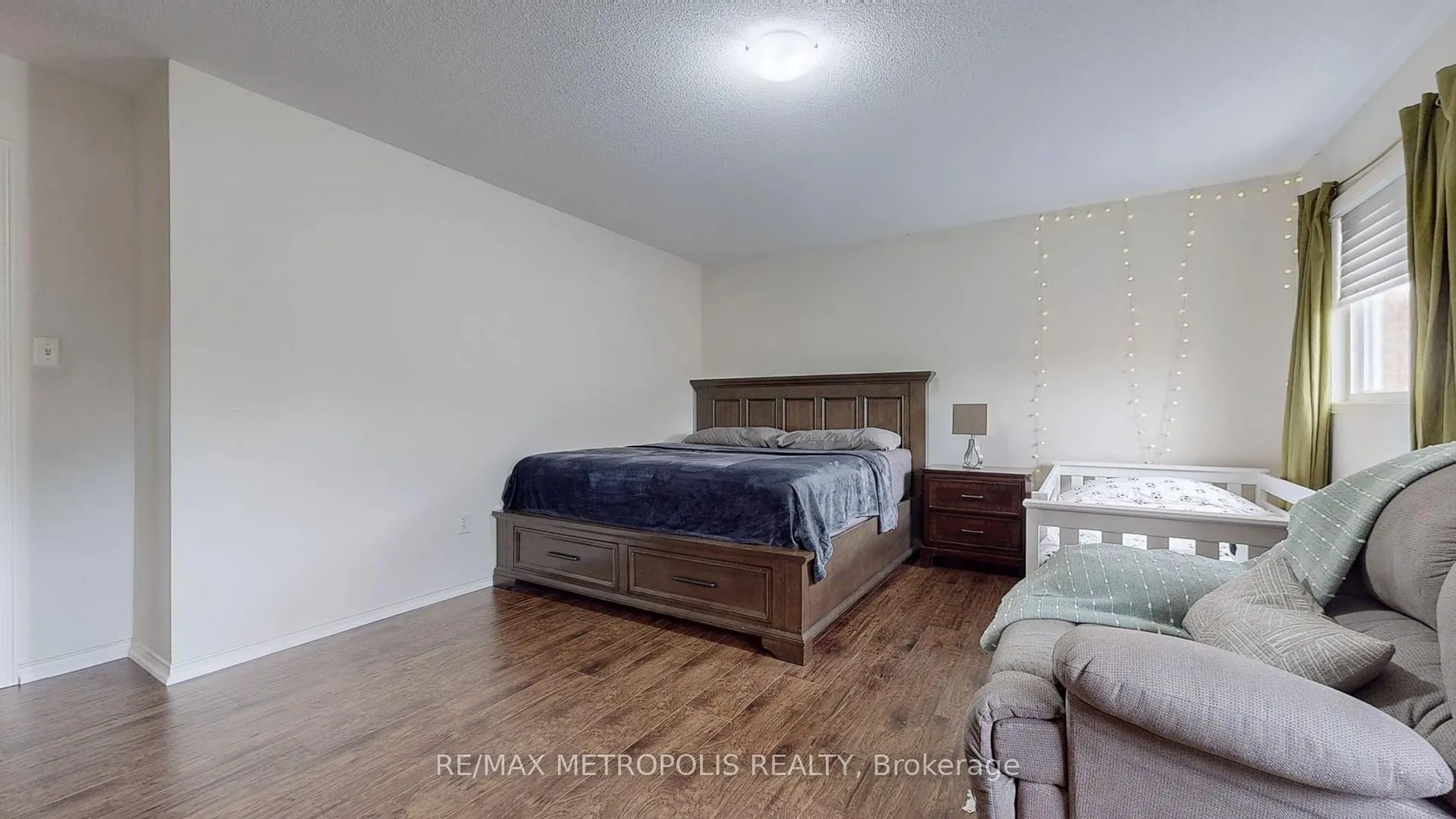 Photo 32 of Unit Upper, 1505 Pennel Drive, Oshawa, Taunton — HOMEH