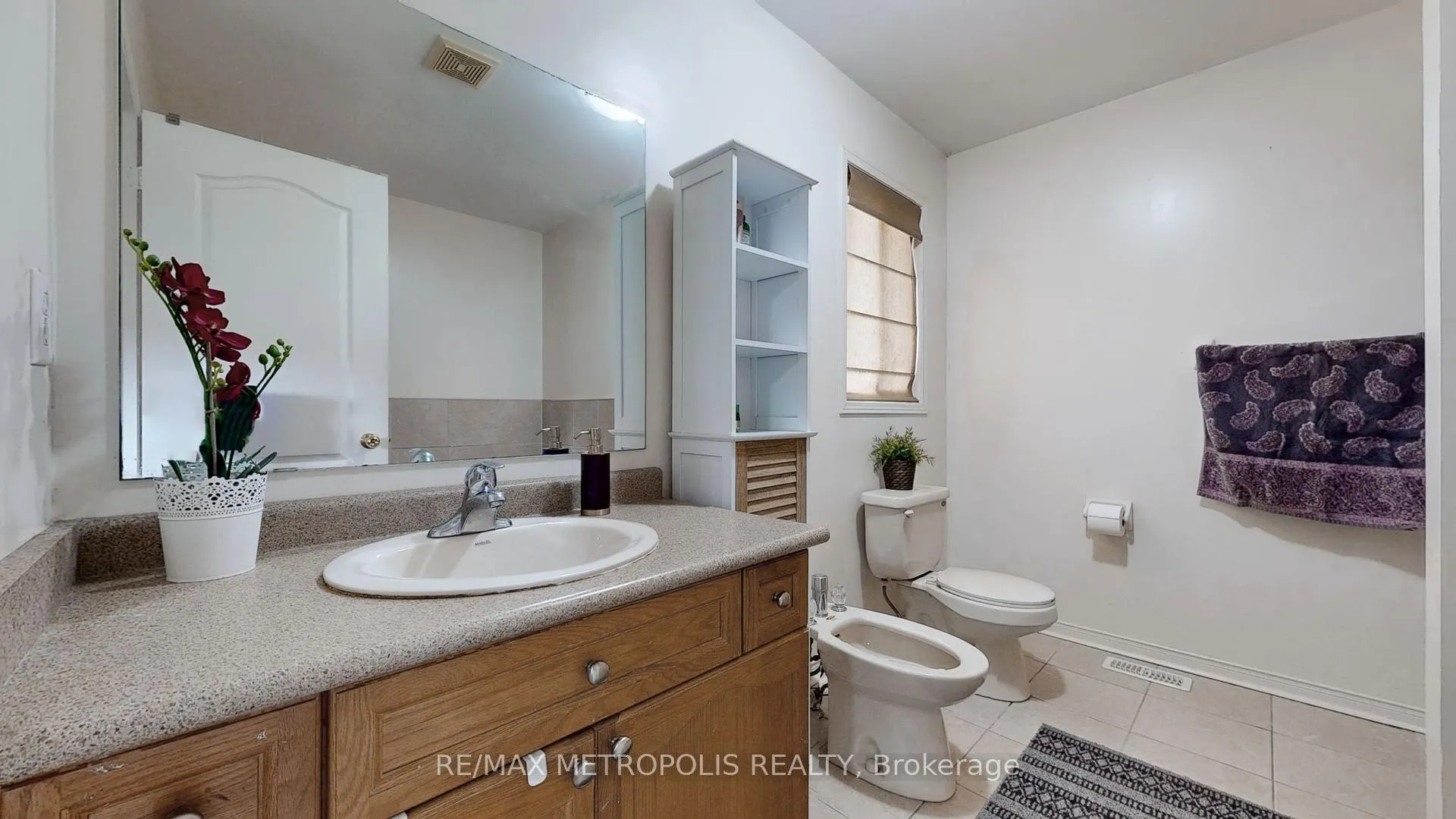 Photo 35 of Unit Upper, 1505 Pennel Drive, Oshawa, Taunton — HOMEH