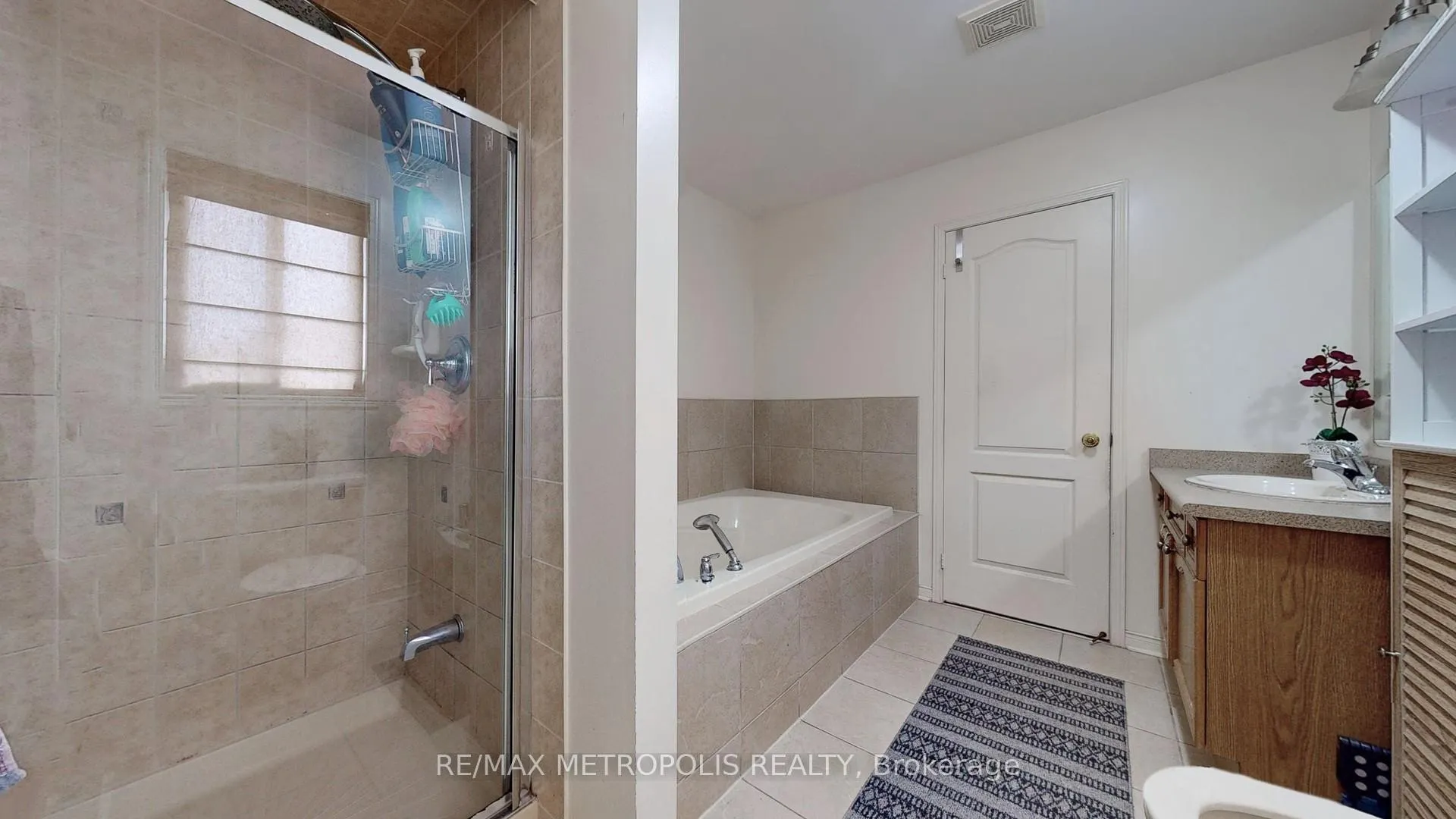 Photo 36 of Unit Upper, 1505 Pennel Drive, Oshawa, Taunton — HOMEH