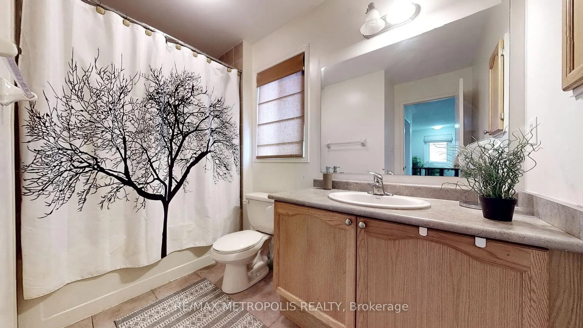 Photo 44 of Unit Upper, 1505 Pennel Drive, Oshawa, Taunton — HOMEH
