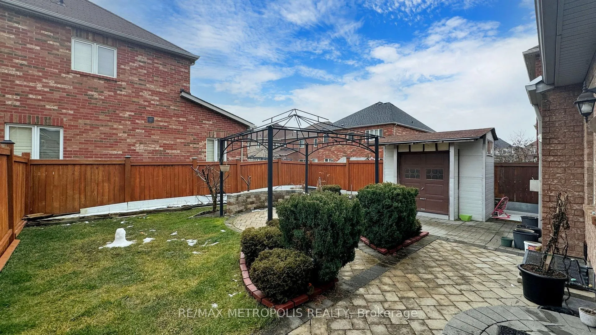 Photo 48 of Unit Upper, 1505 Pennel Drive, Oshawa, Taunton — HOMEH