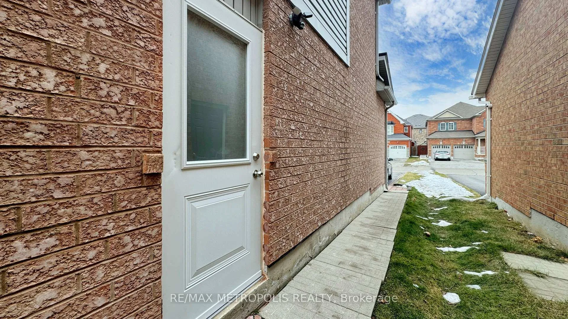 Photo 50 of Unit Upper, 1505 Pennel Drive, Oshawa, Taunton — HOMEH