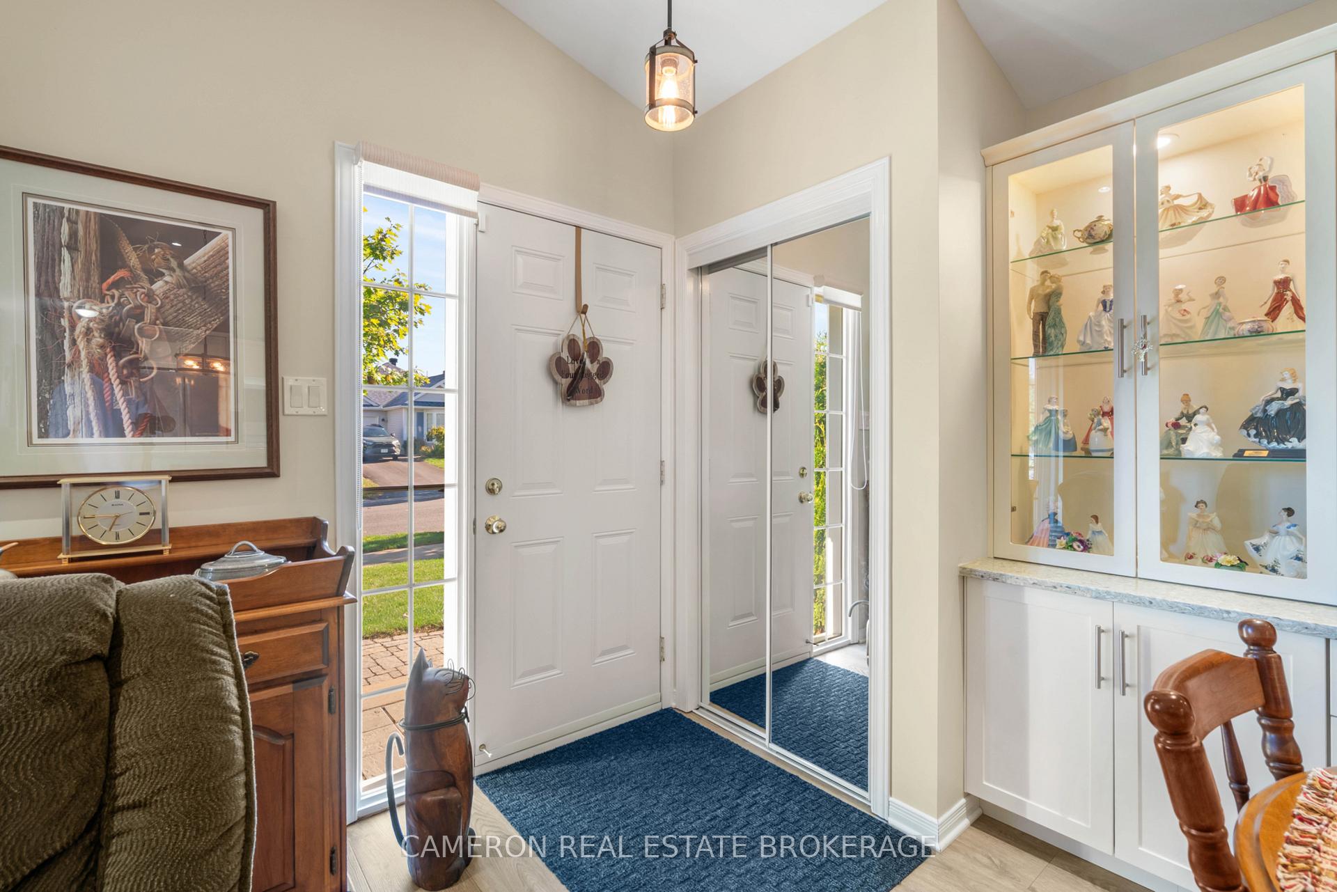 Photo 2 of 125 Dunbar Avenue, Cornwall — HOMEH