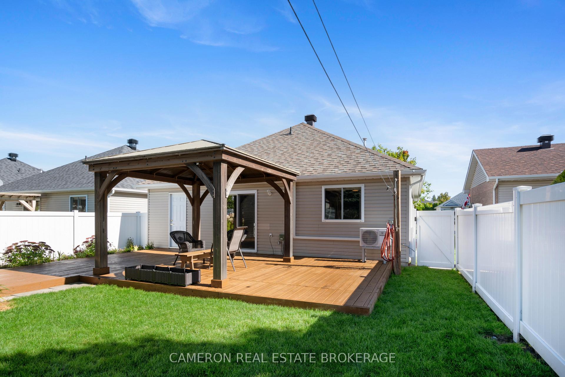 Photo 23 of 125 Dunbar Avenue, Cornwall — HOMEH