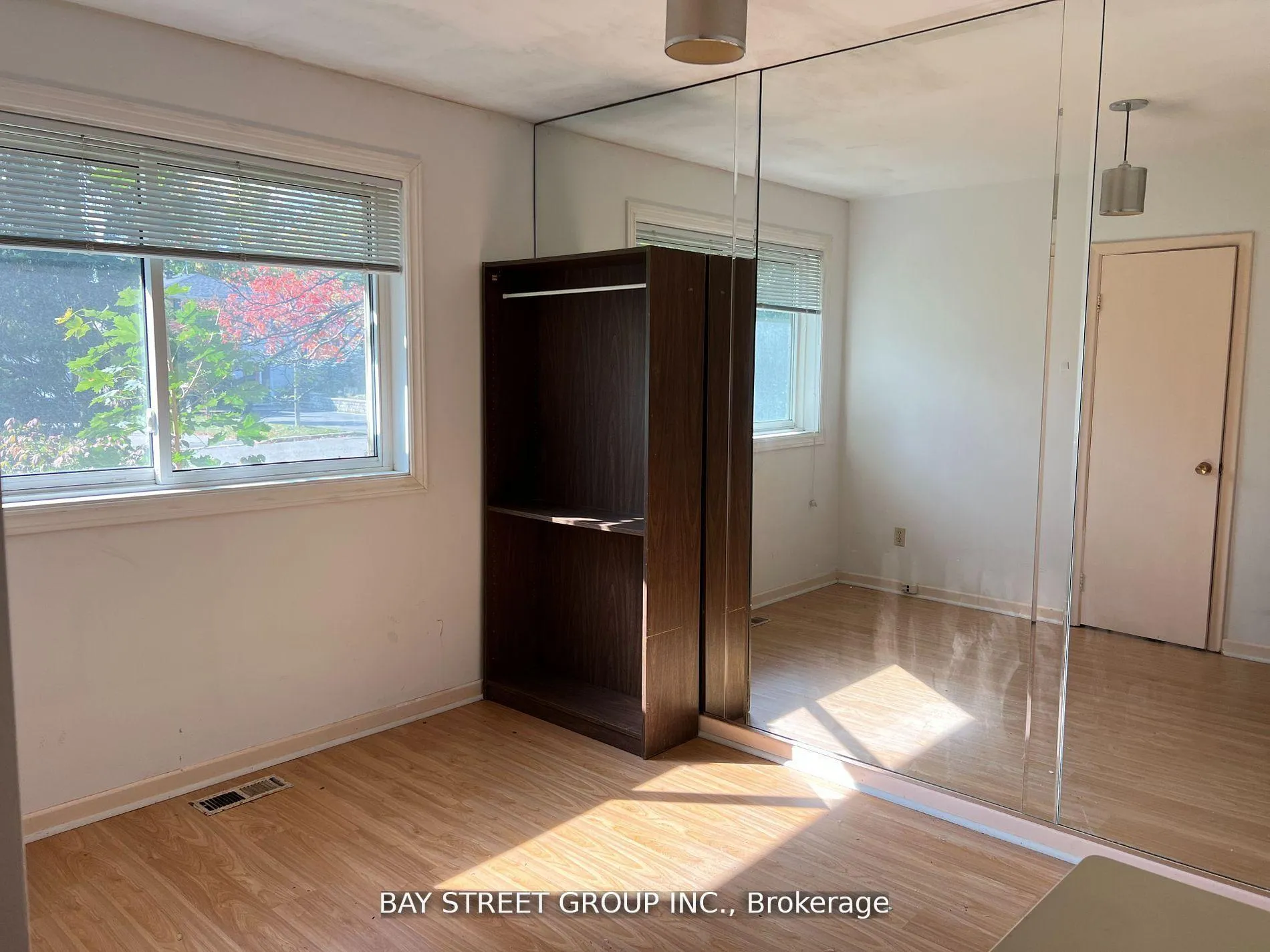 Photo 8 of 19 Arrowflight Drive, Markham, Bullock — HOMEH