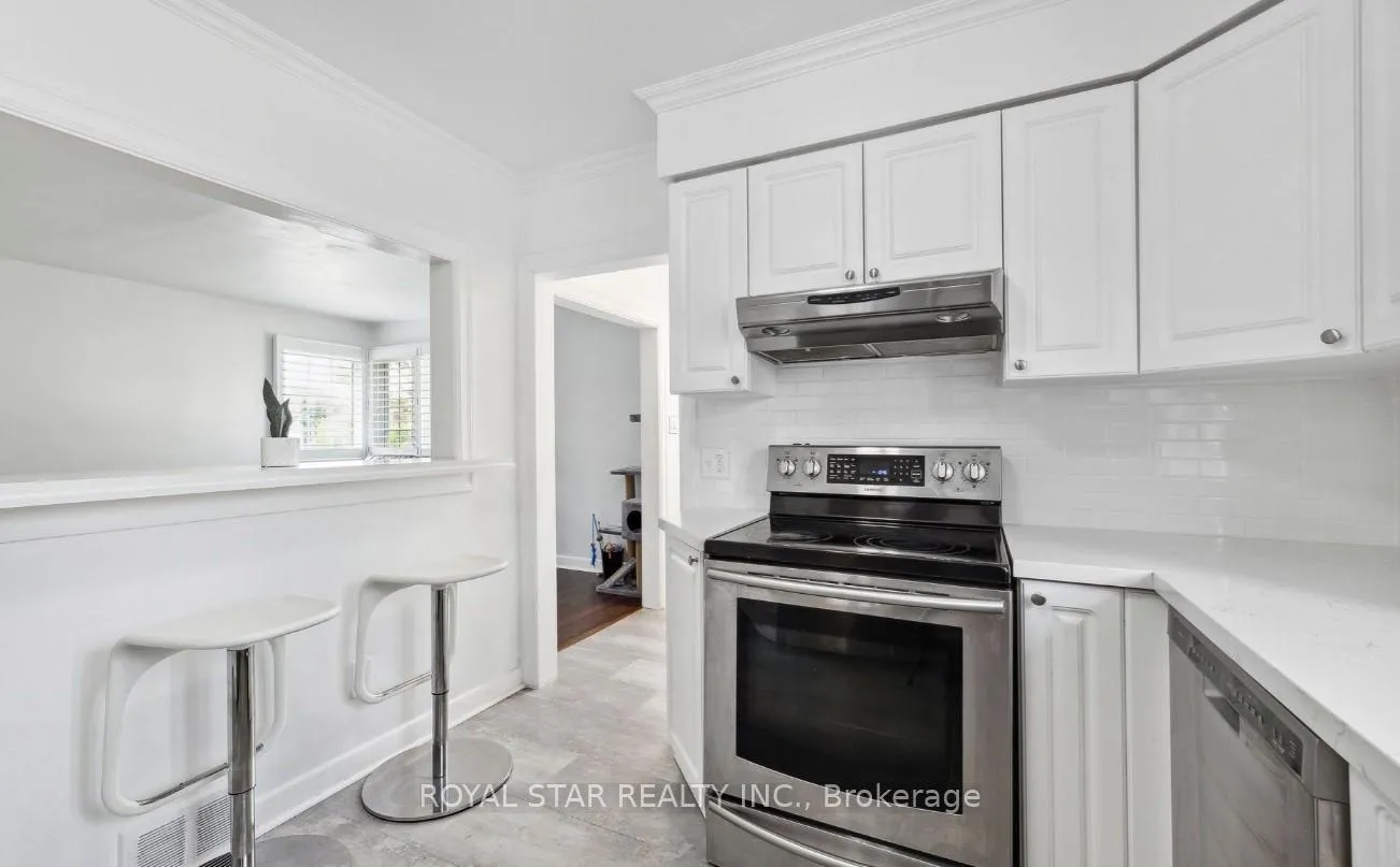Photo 4 of Unit Main, 243 Wilson Road S, Oshawa, Donevan — HOMEH