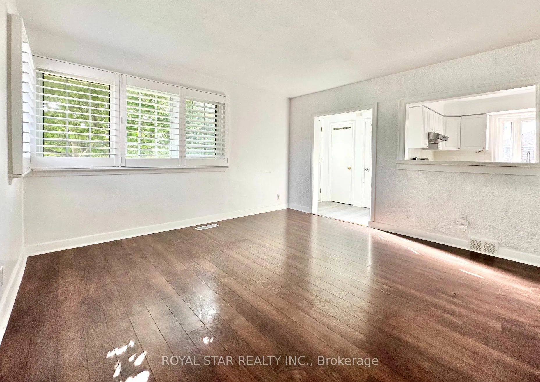 Photo 6 of Unit Main, 243 Wilson Road S, Oshawa, Donevan — HOMEH