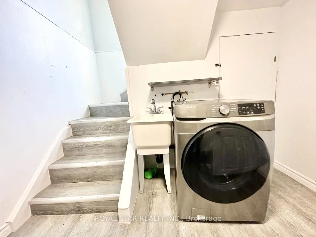 Photo 10 of Unit Main, 243 Wilson Road S, Oshawa, Donevan — HOMEH