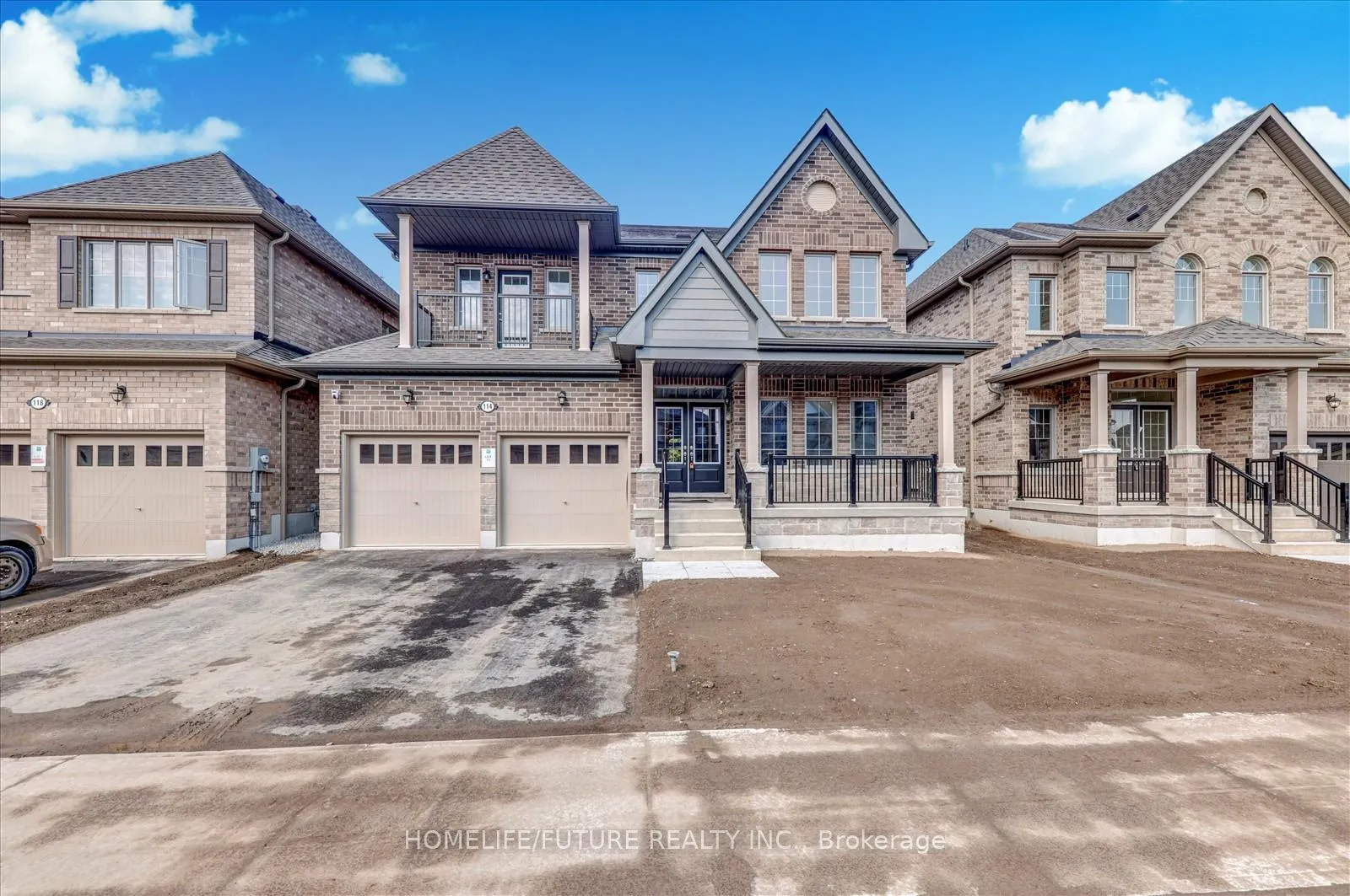 Photo 2 of 114 North Garden Boulevard, Scugog, Port Perry — HOMEH