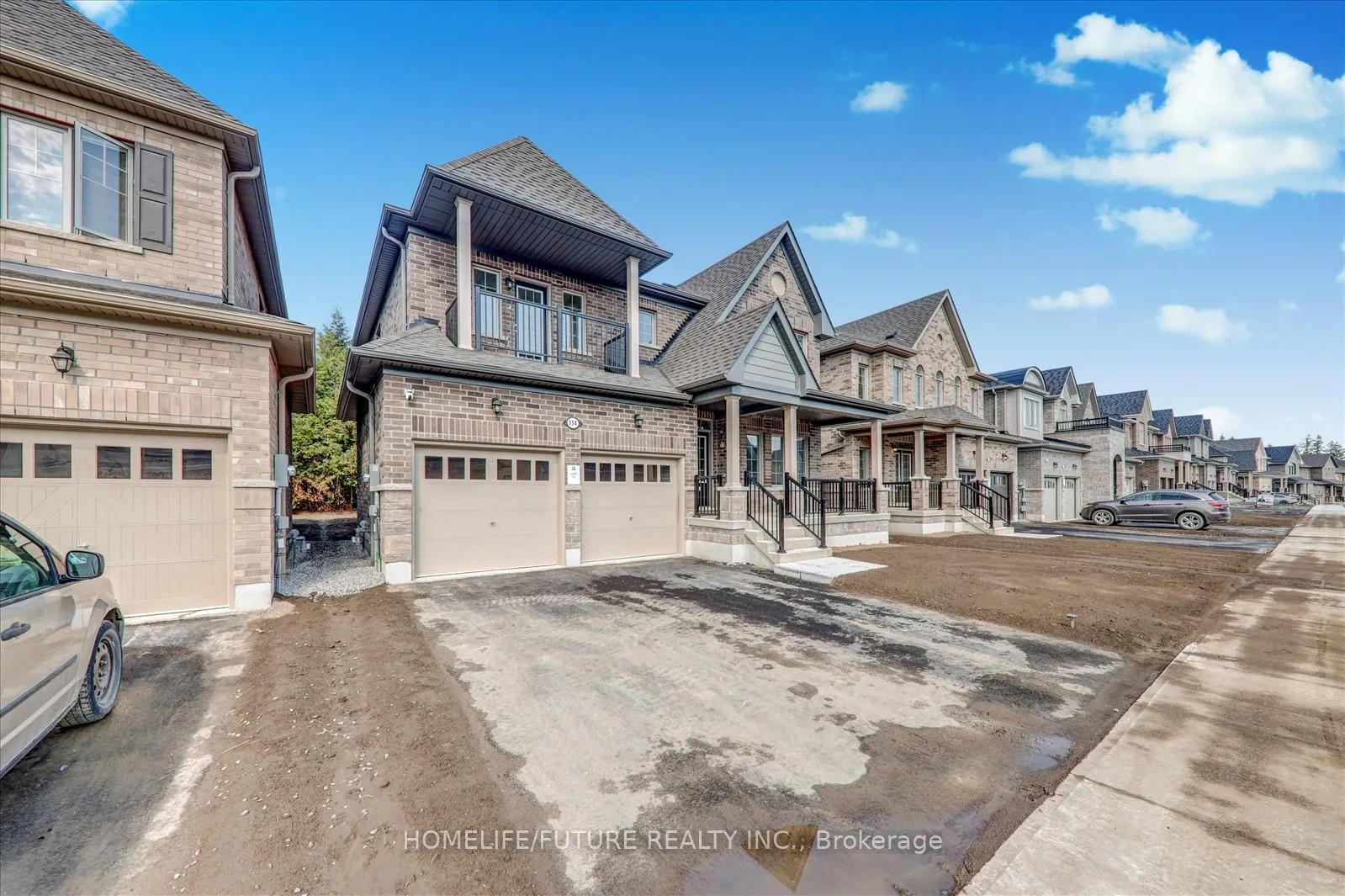 Photo 3 of 114 North Garden Boulevard, Scugog, Port Perry — HOMEH