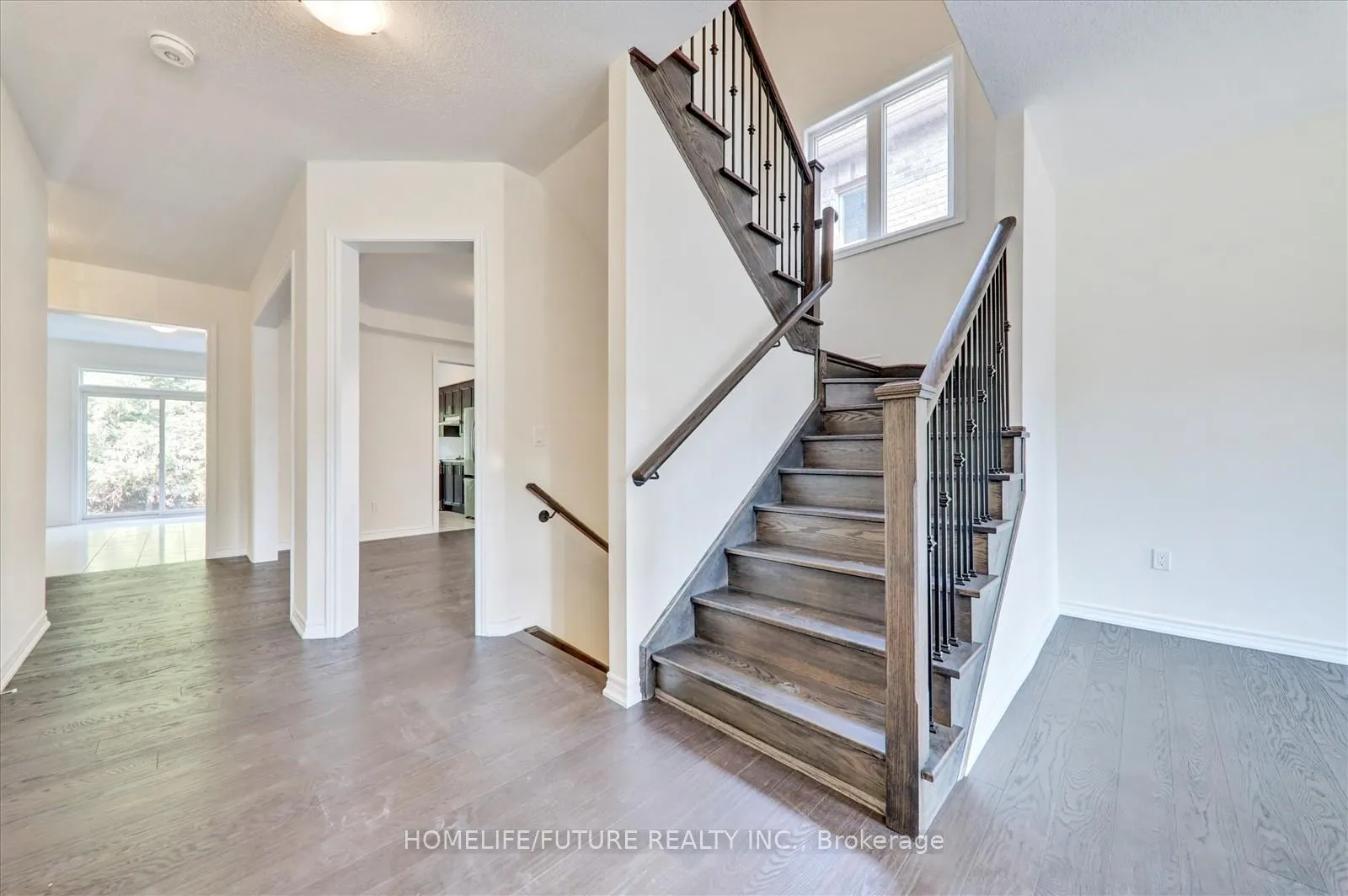Photo 9 of 114 North Garden Boulevard, Scugog, Port Perry — HOMEH