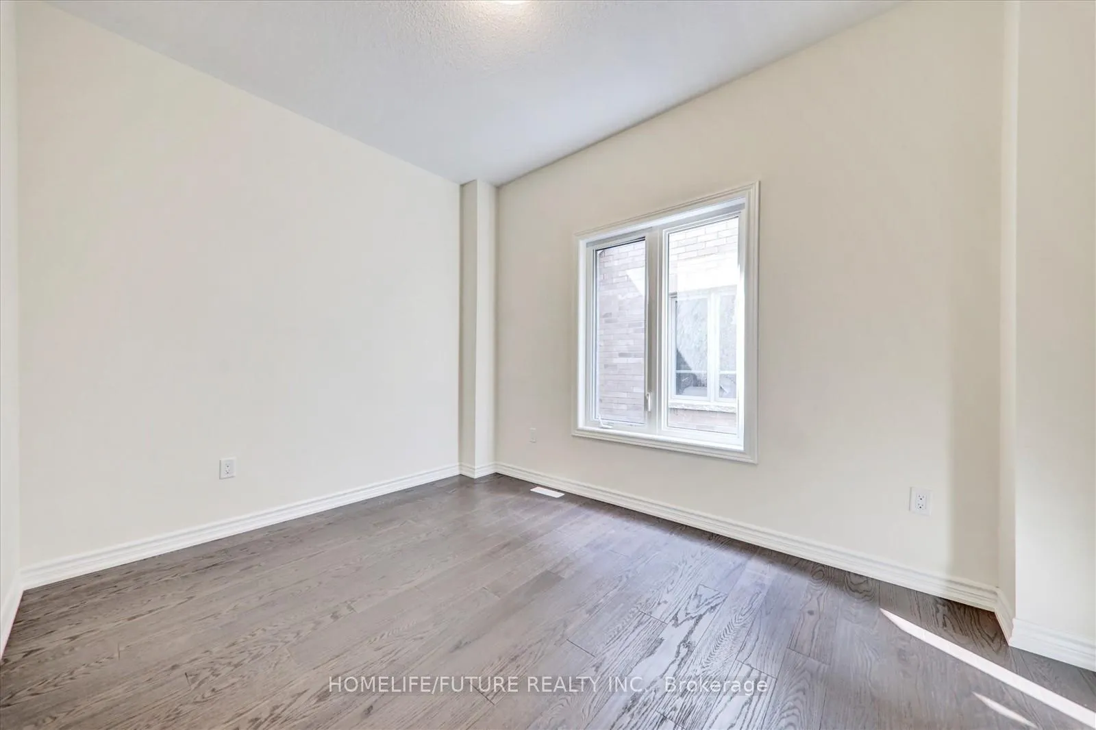 Photo 16 of 114 North Garden Boulevard, Scugog, Port Perry — HOMEH