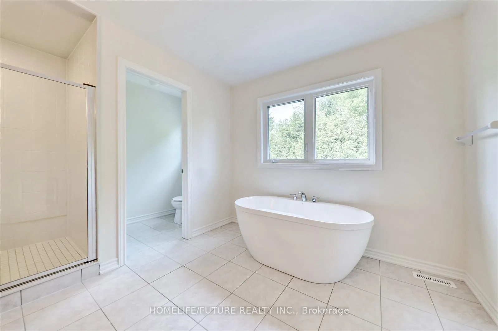 Photo 22 of 114 North Garden Boulevard, Scugog, Port Perry — HOMEH