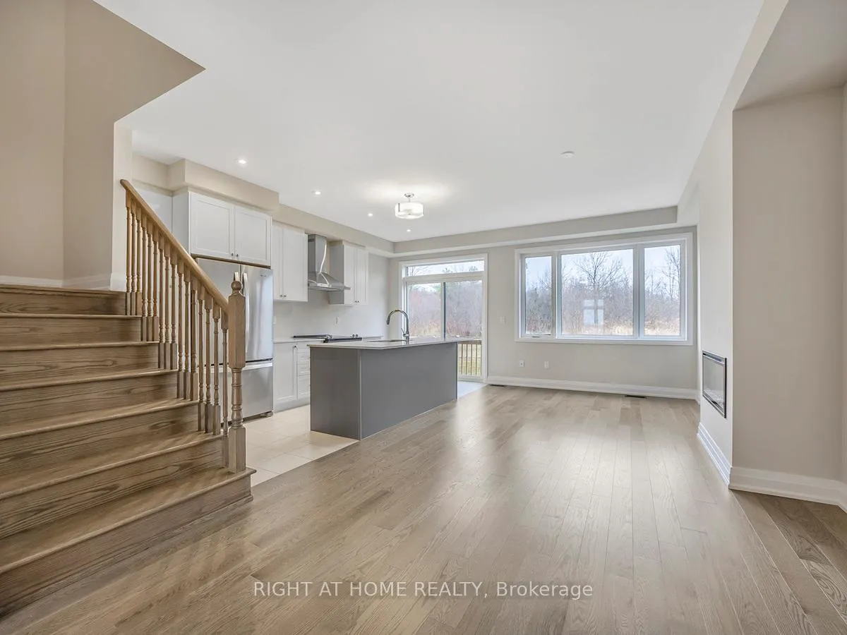 Photo 5 of 2807 Albatross Way, Pickering, Rural Pickering — HOMEH