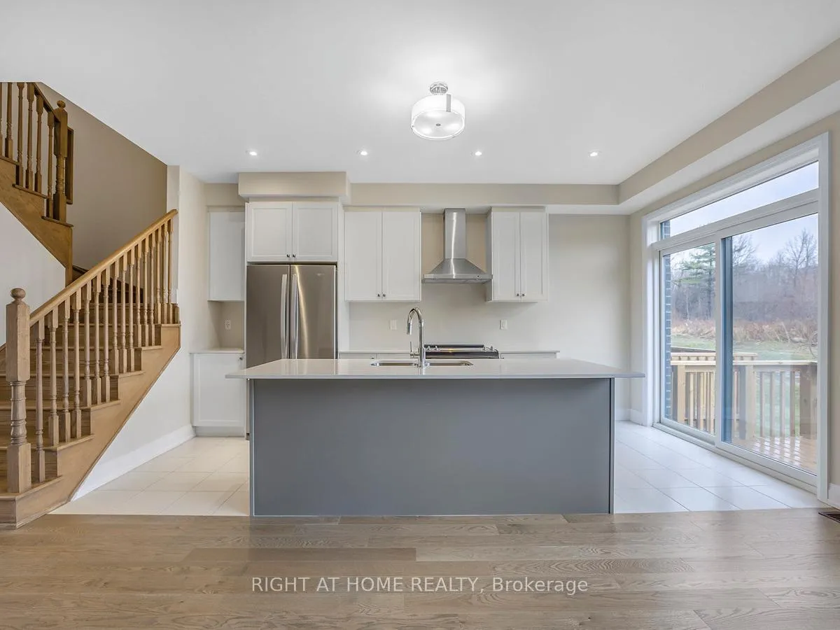 Photo 6 of 2807 Albatross Way, Pickering, Rural Pickering — HOMEH