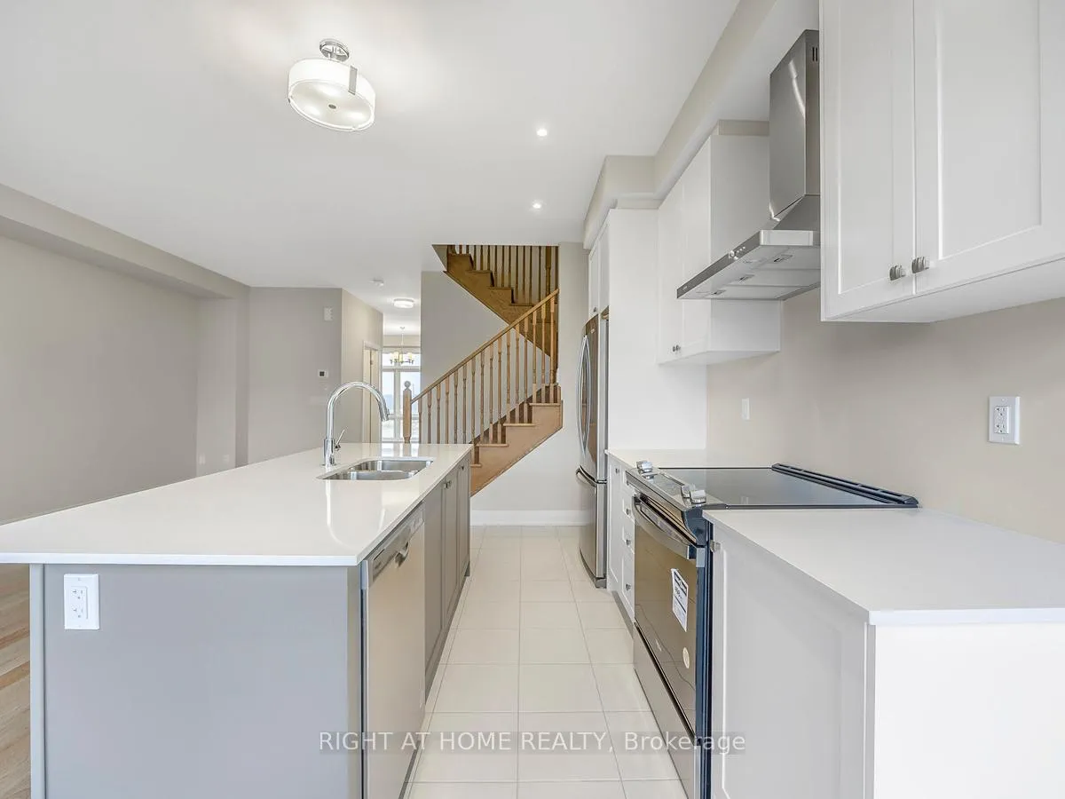 Photo 7 of 2807 Albatross Way, Pickering, Rural Pickering — HOMEH