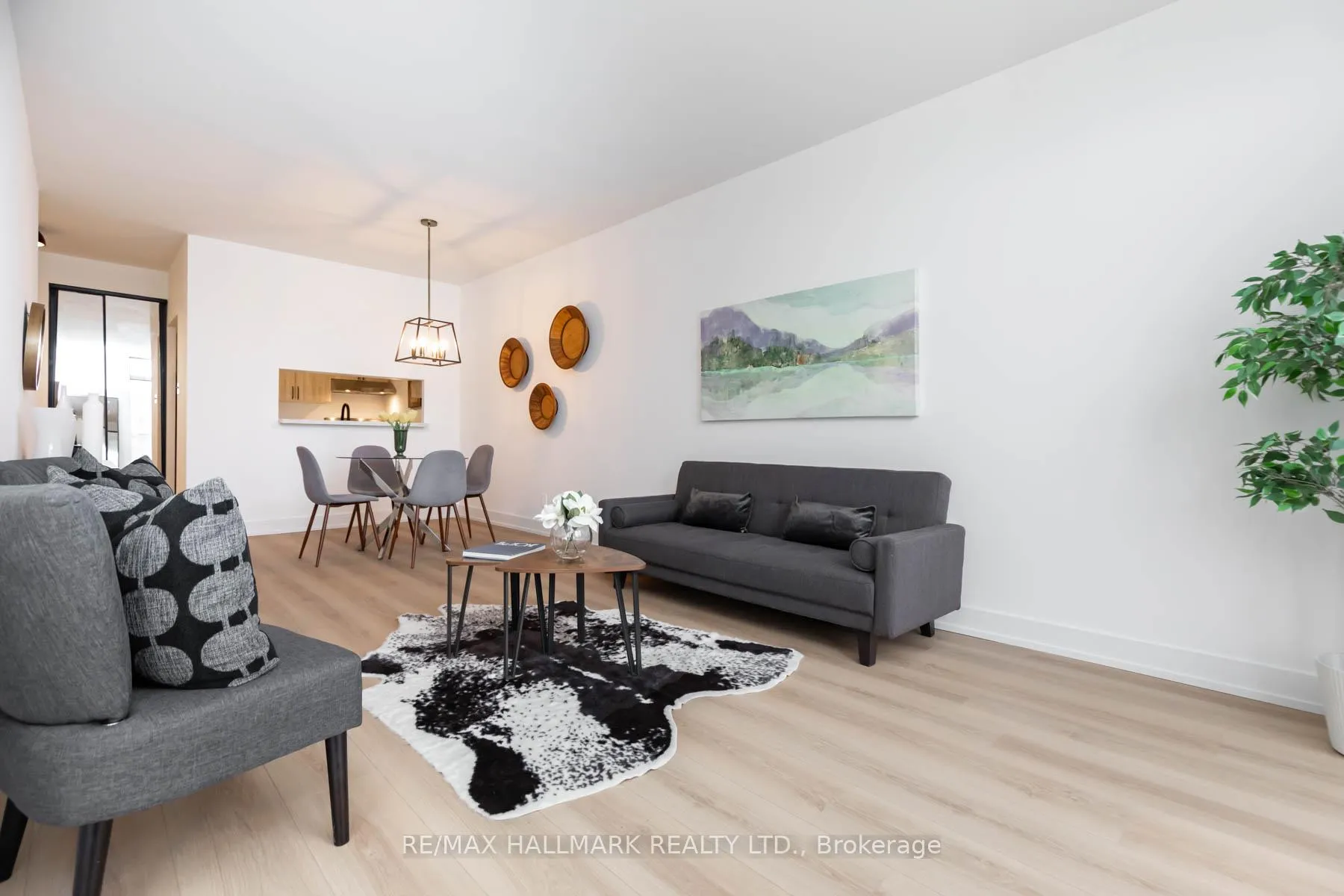 Photo 5 of Unit 103, 1655 Pickering Parkway, Pickering, Town Centre — HOMEH