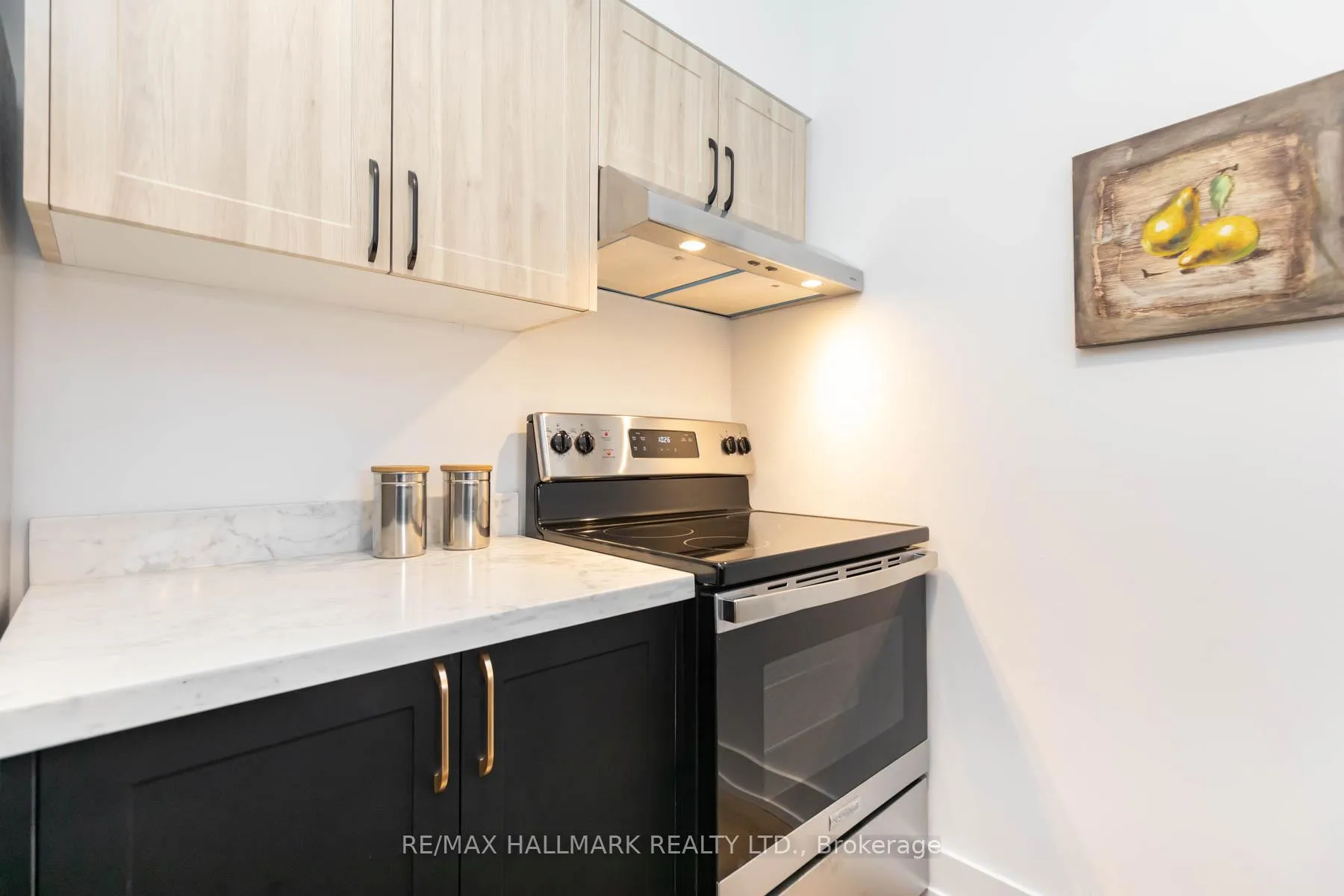 Photo 11 of Unit 103, 1655 Pickering Parkway, Pickering, Town Centre — HOMEH