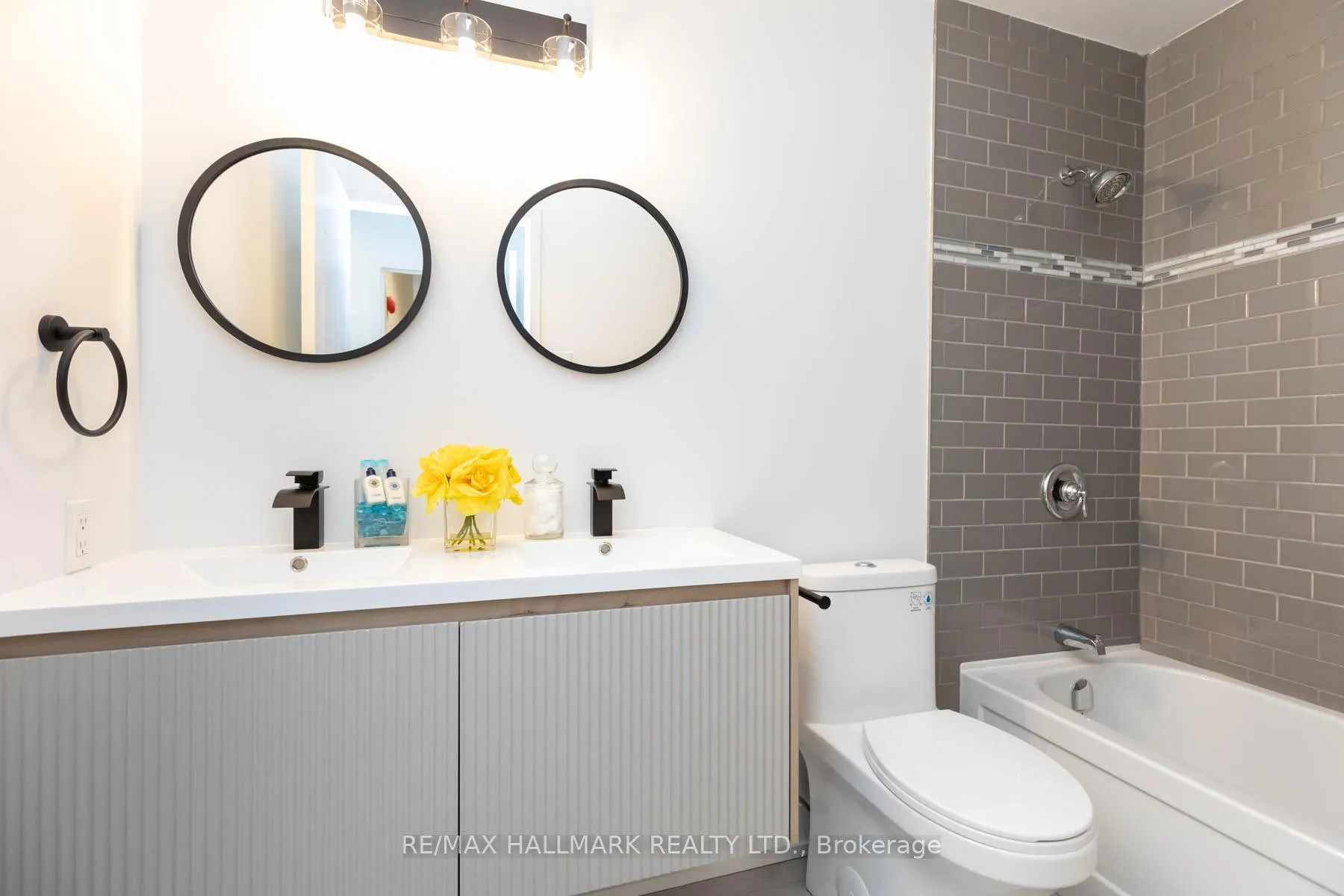 Photo 19 of Unit 103, 1655 Pickering Parkway, Pickering, Town Centre — HOMEH