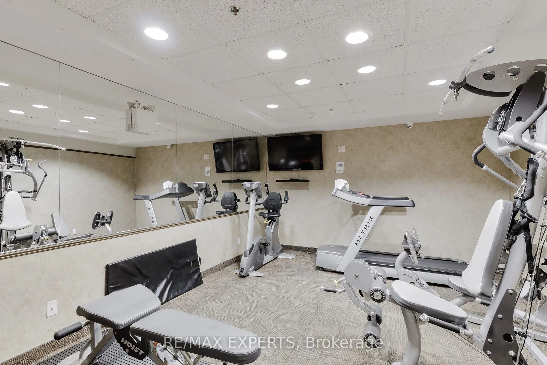 Photo 32 of Unit 403, 8026 Kipling Avenue W, Vaughan, West Woodbridge — HOMEH