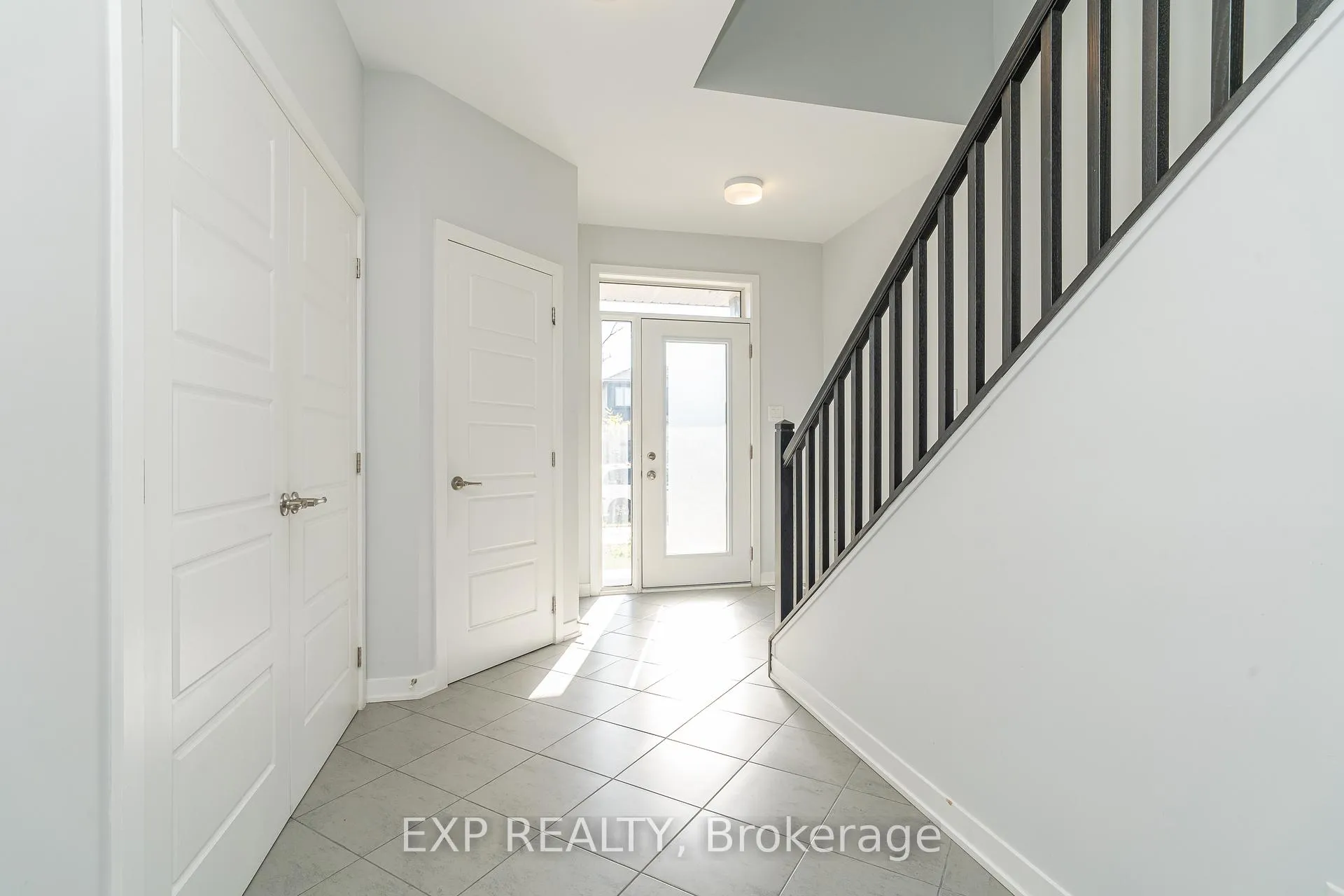 Photo 4 of 770 Derreen Avenue, Ottawa, Stittsville (North) — HOMEH