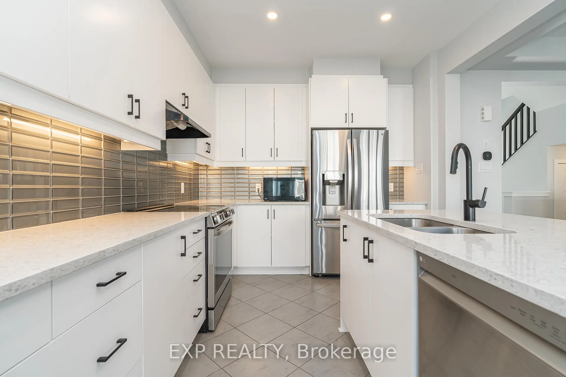 Photo 6 of 770 Derreen Avenue, Ottawa, Stittsville (North) — HOMEH