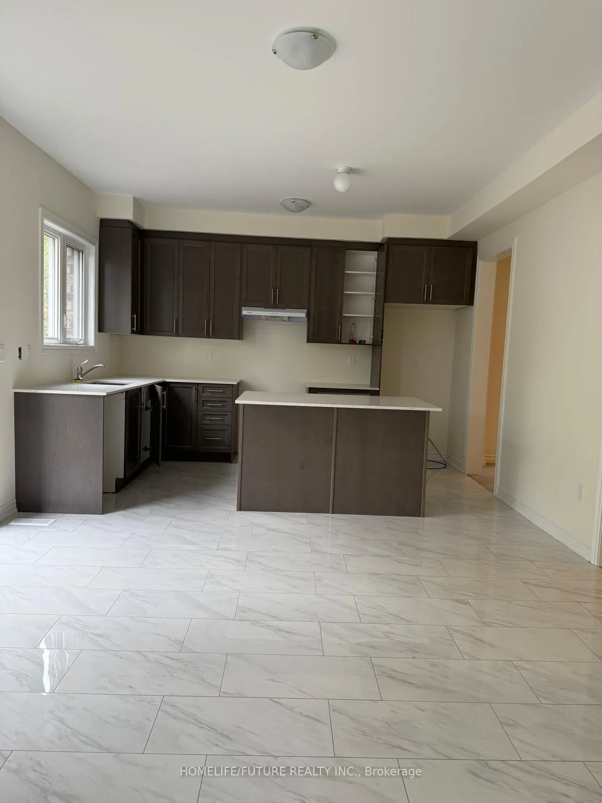 Photo 12 of 122 North Garden Boulevard, Scugog, Port Perry — HOMEH