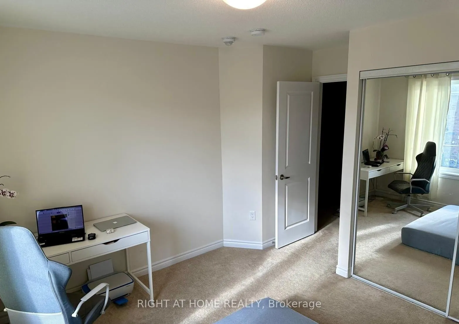 Photo 4 of Unit 08, 475 Beresford Path, Oshawa, Central — HOMEH