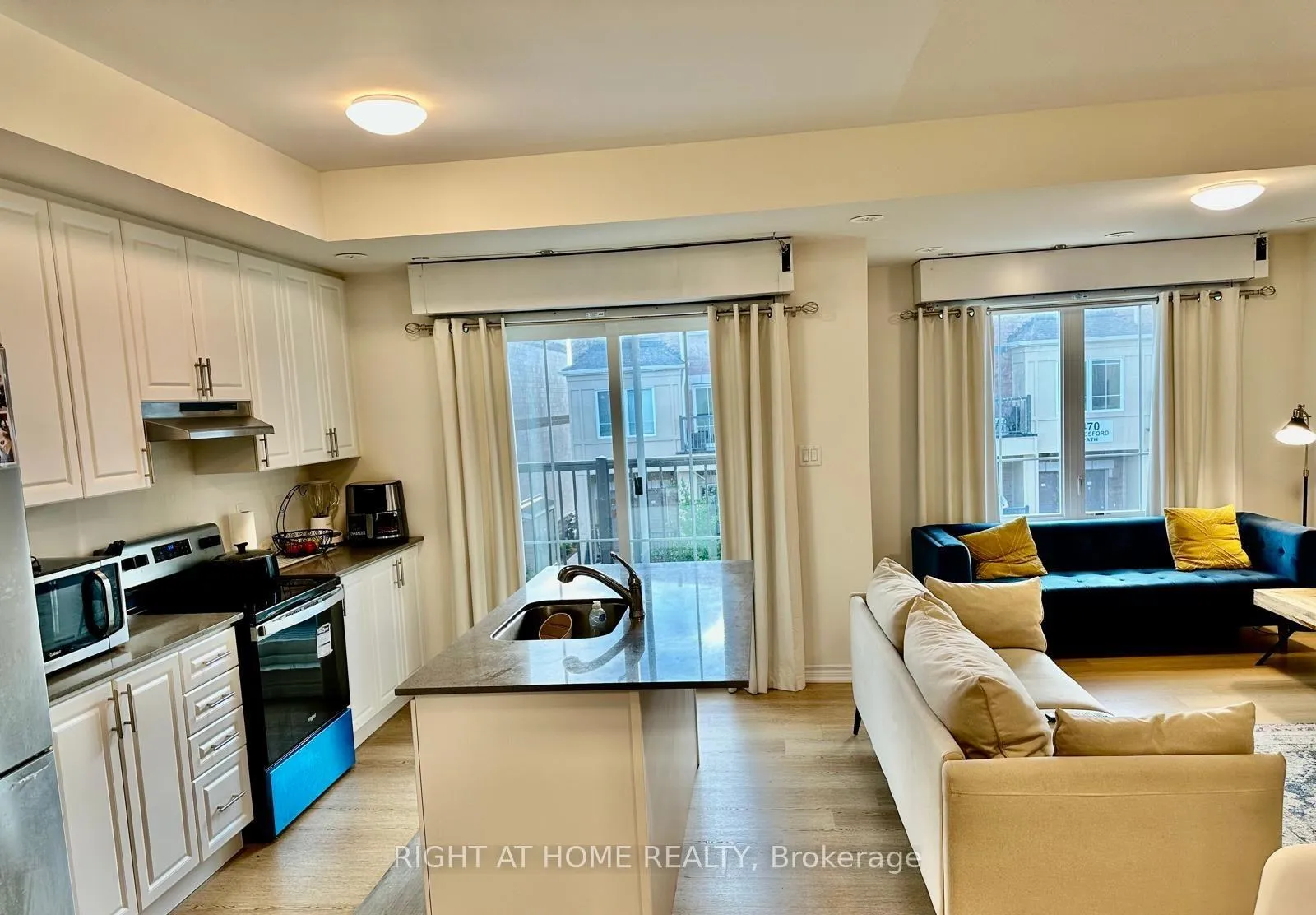 Photo 12 of Unit 08, 475 Beresford Path, Oshawa, Central — HOMEH