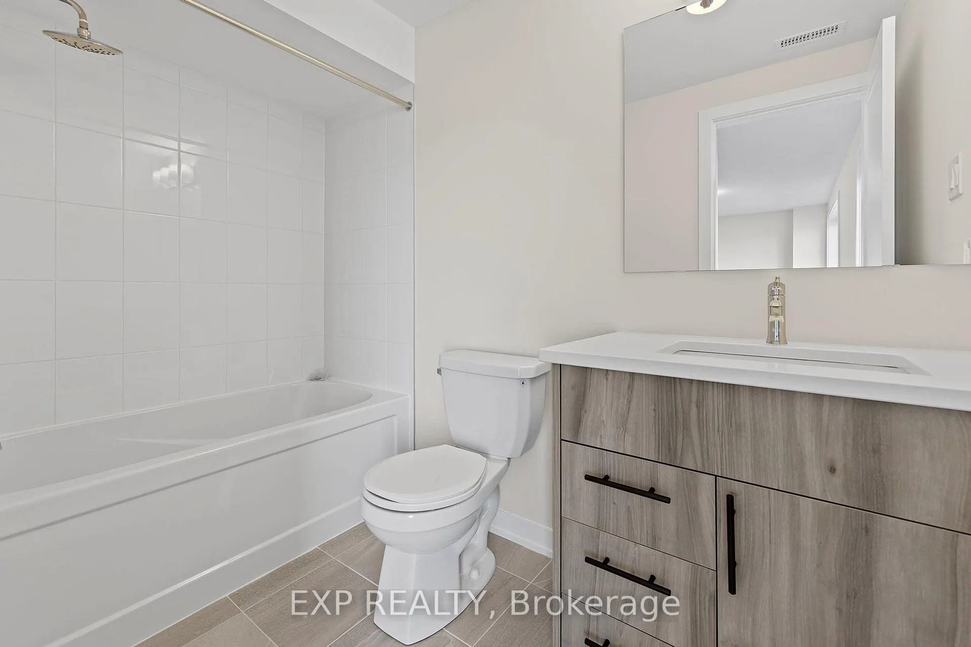 Photo 8 of 126 Beebalm Crescent, Ottawa, Barrhaven - Half Moon Bay — HOMEH