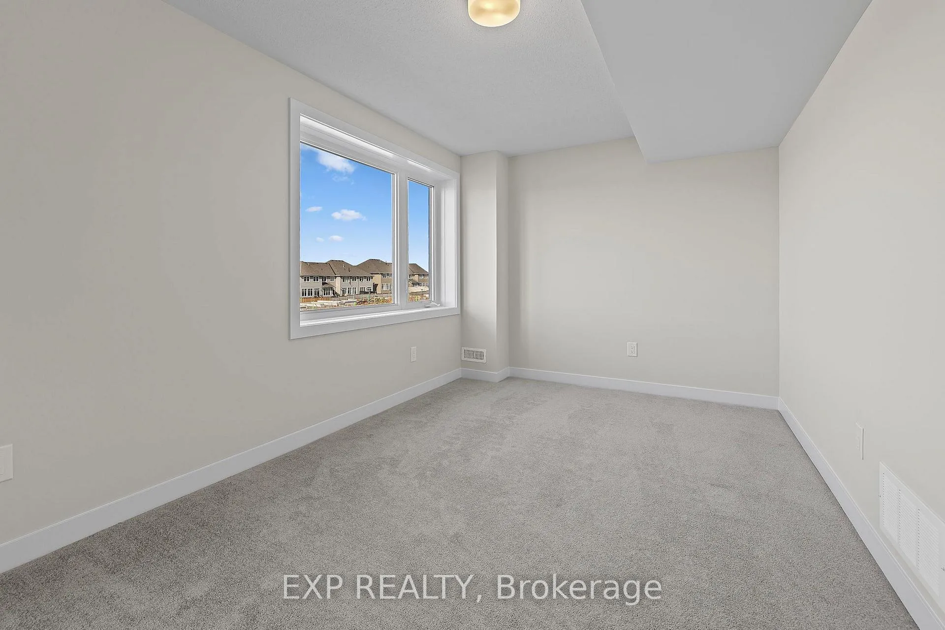 Photo 17 of 126 Beebalm Crescent, Ottawa, Barrhaven - Half Moon Bay — HOMEH
