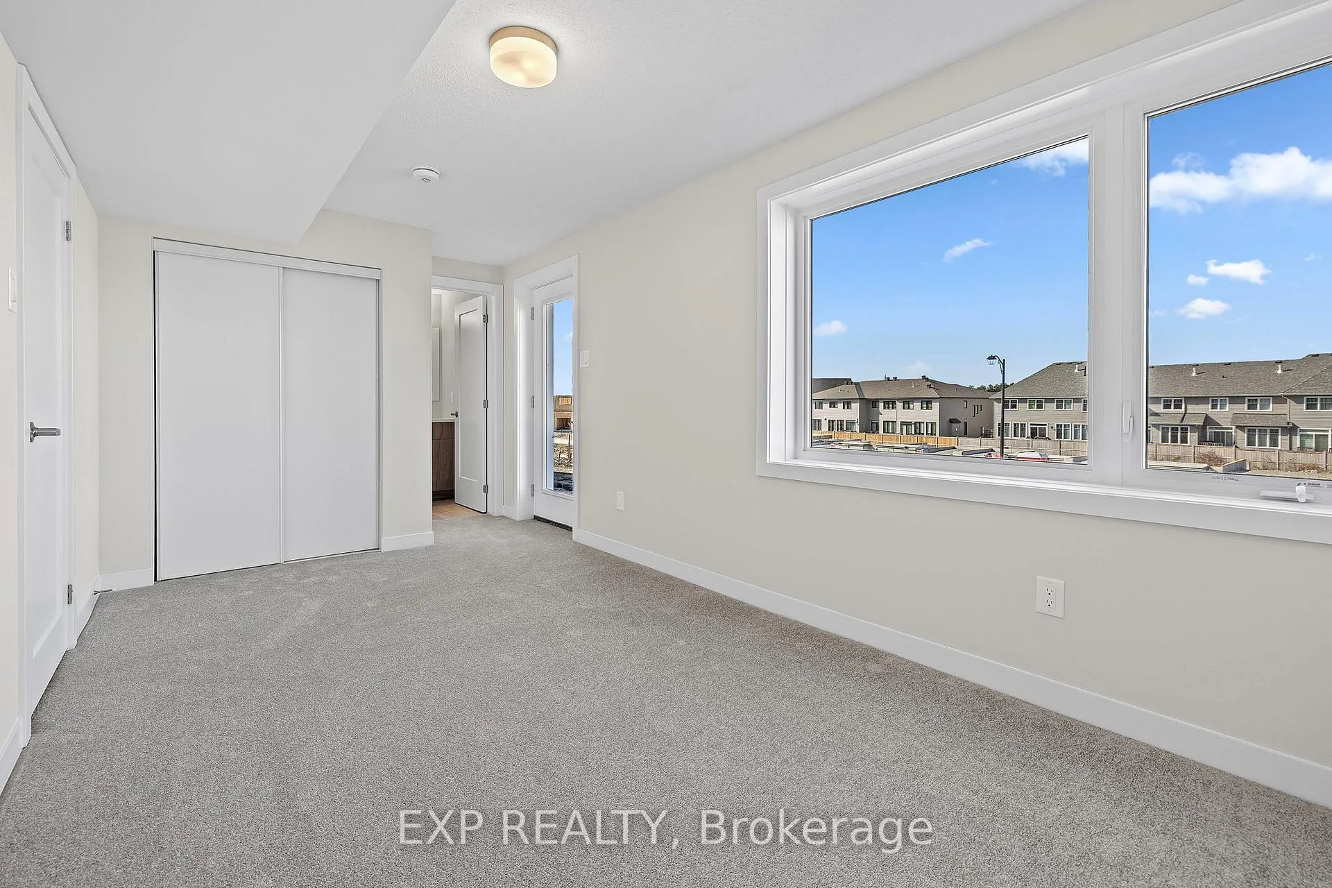 Photo 18 of 126 Beebalm Crescent, Ottawa, Barrhaven - Half Moon Bay — HOMEH