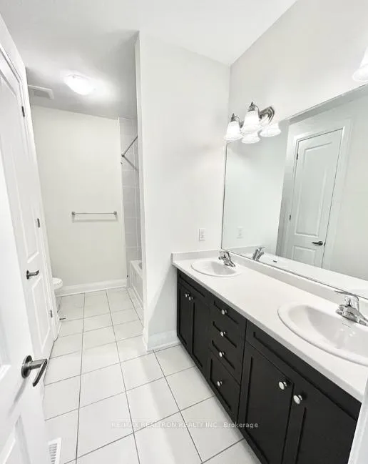 Photo 10 of 3246 Chimney Swift Crescent, Pickering, Rural Pickering — HOMEH