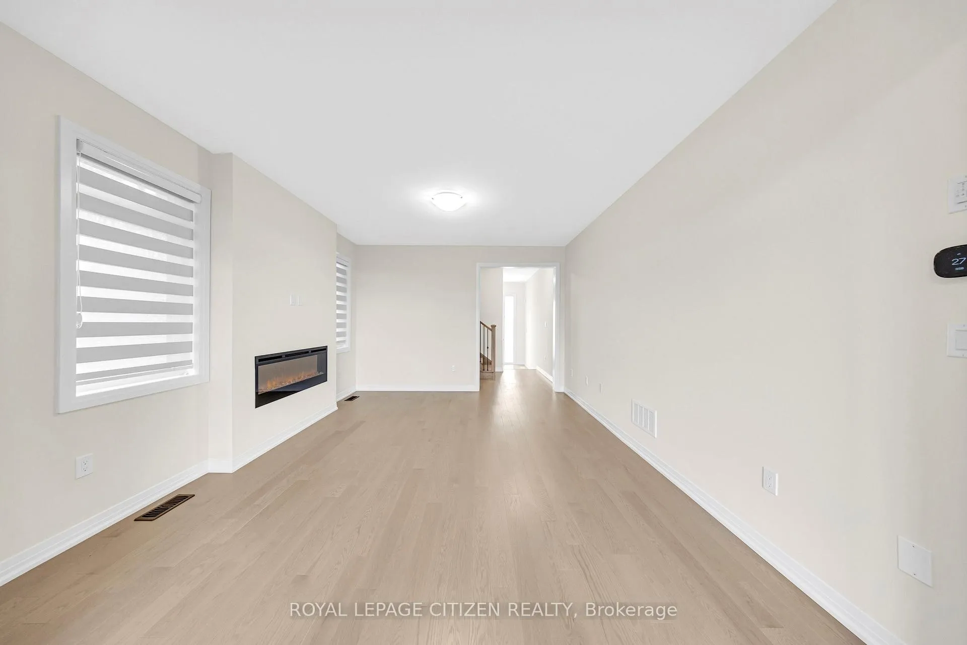 Photo 10 of 1111 Zircon Manor, Pickering, Rural Pickering — HOMEH
