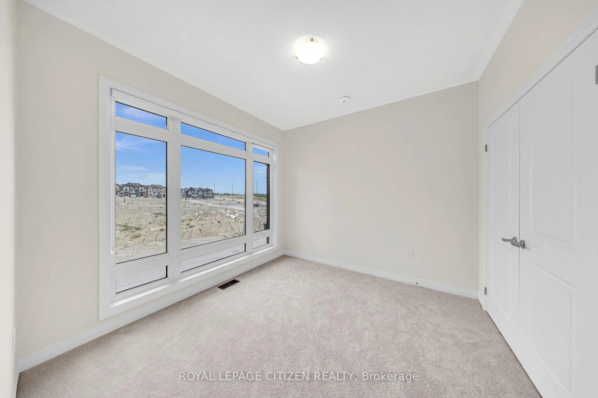 Photo 20 of 1111 Zircon Manor, Pickering, Rural Pickering — HOMEH