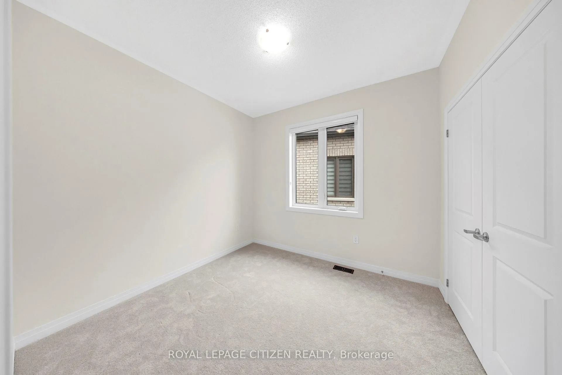 Photo 21 of 1111 Zircon Manor, Pickering, Rural Pickering — HOMEH