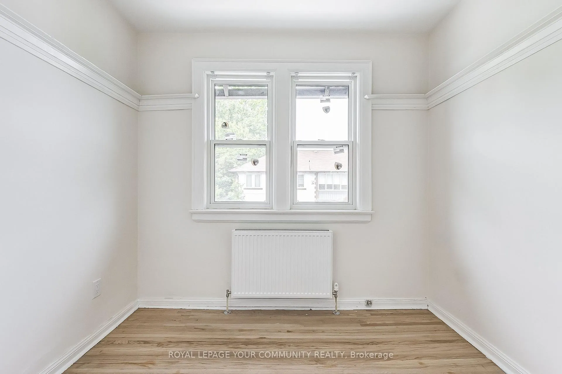 Photo 24 of Unit 2, 44 Wineva Avenue, Toronto, The Beaches — HOMEH