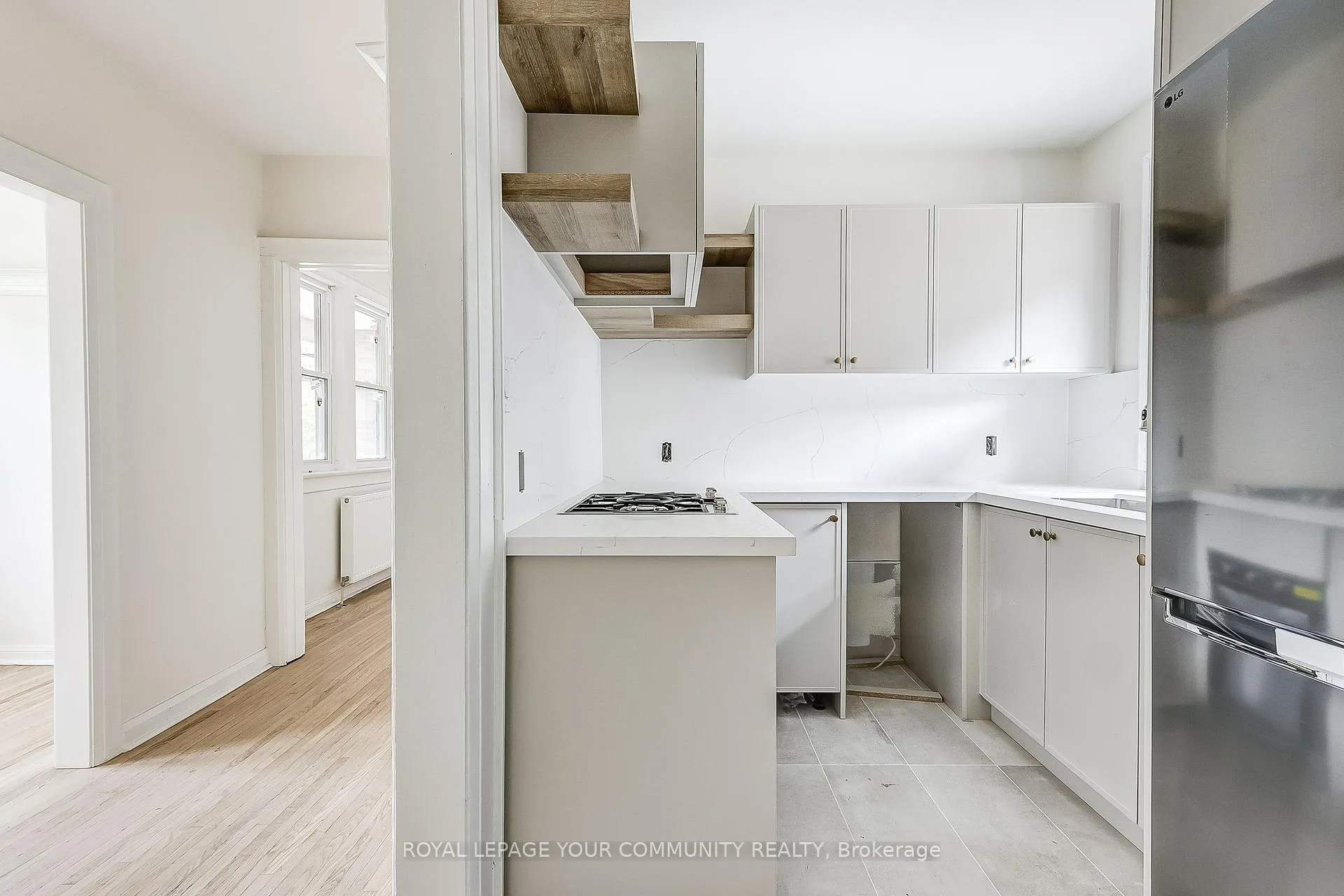 Photo 26 of Unit 2, 44 Wineva Avenue, Toronto, The Beaches — HOMEH