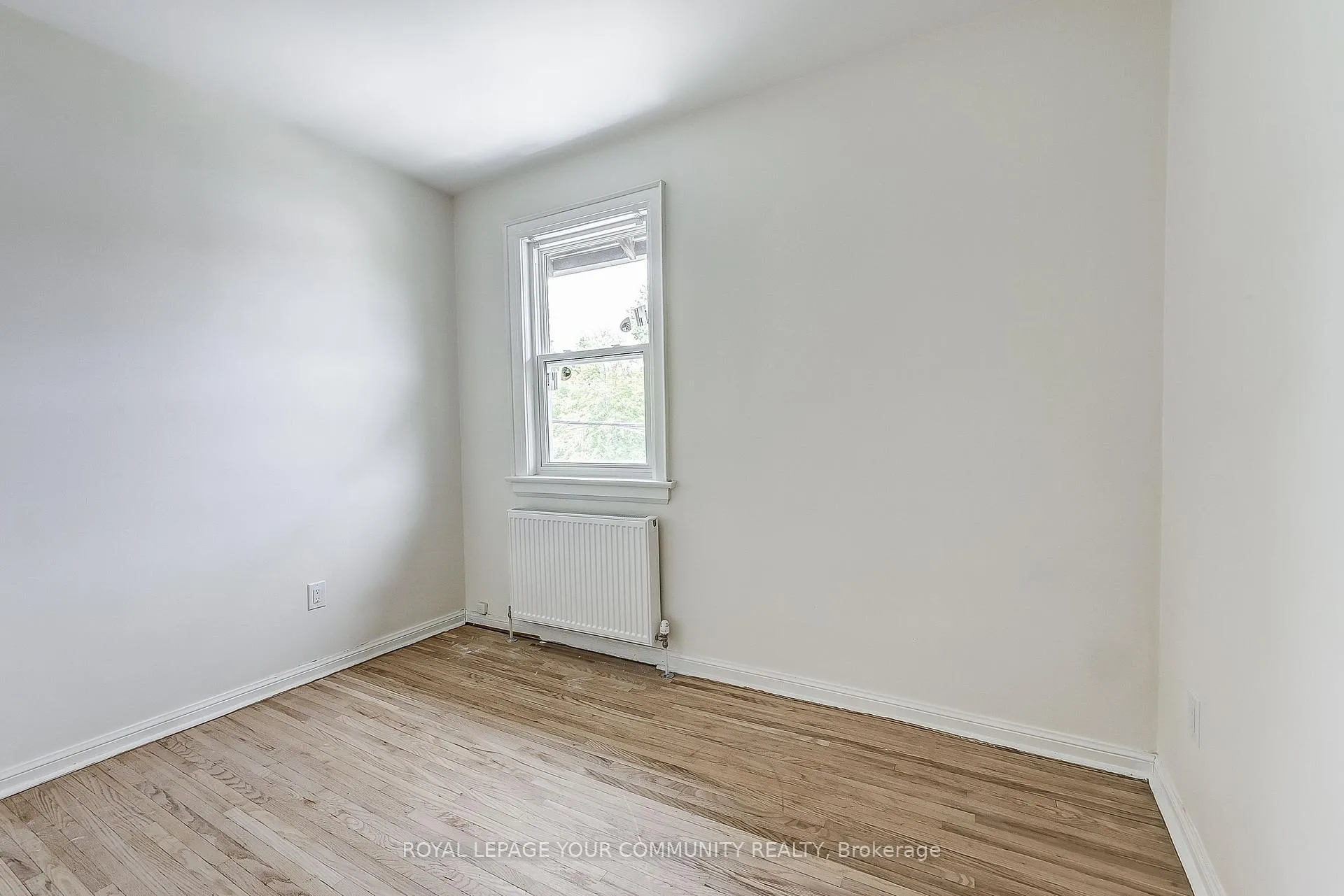 Photo 29 of Unit 2, 44 Wineva Avenue, Toronto, The Beaches — HOMEH