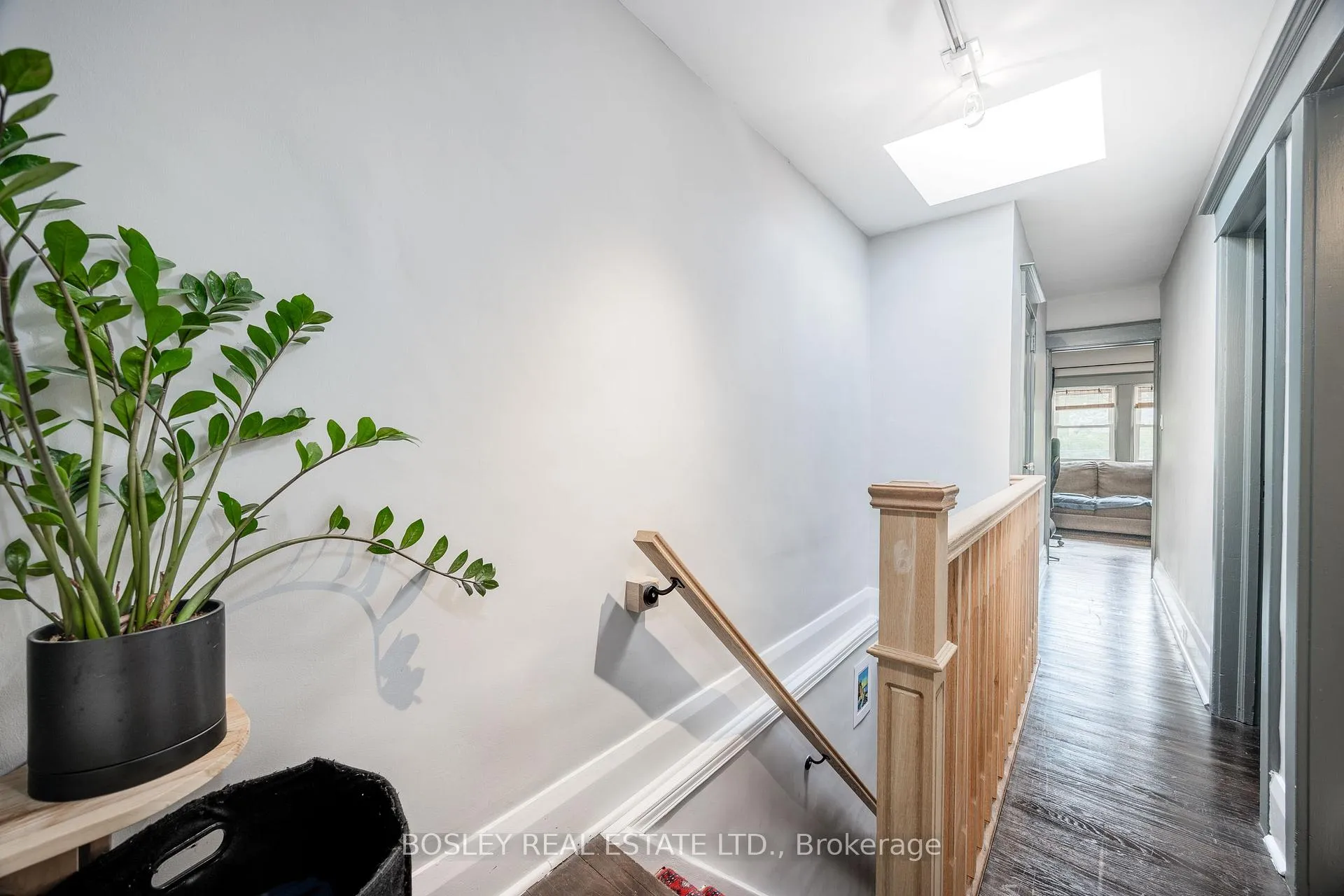 Photo 18 of 169 Kingston Road, Toronto, The Beaches — HOMEH