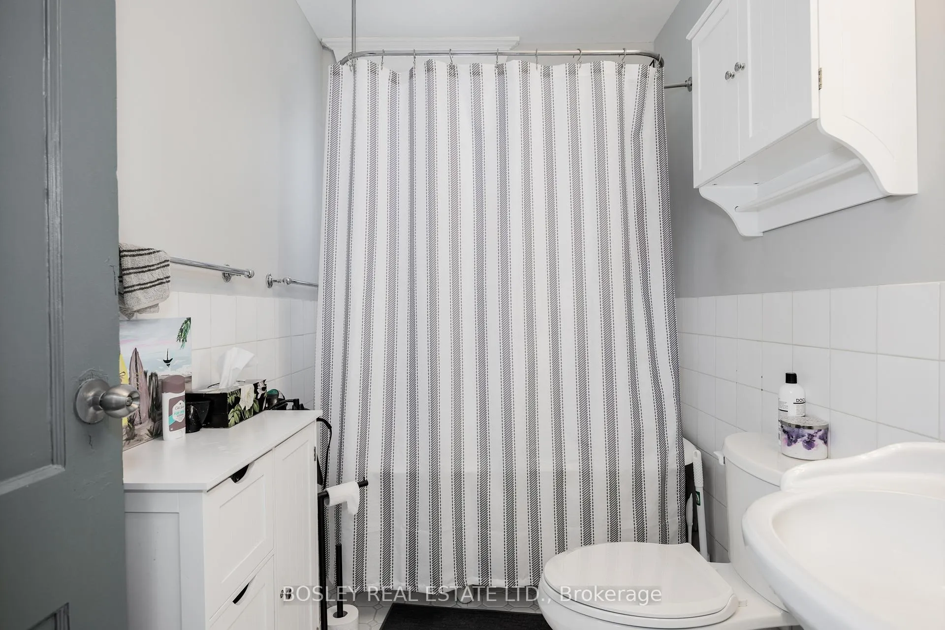 Photo 19 of 169 Kingston Road, Toronto, The Beaches — HOMEH