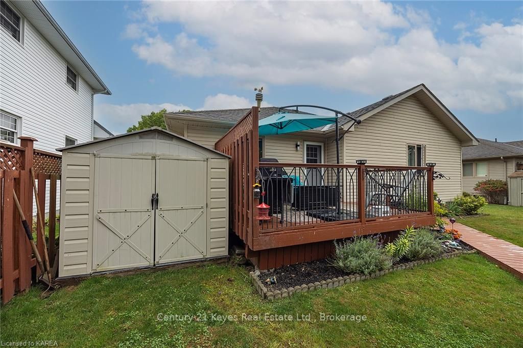Photo 13 of 180 Garfield Street, Gananoque — HOMEH